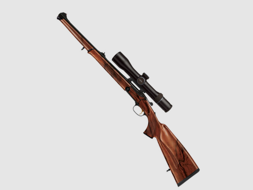 Elegancia esbelta y alta funcionalidad en una forma compacta combinada con la belleza natural de la nuez, este es el Blaser K95 ATTACHÉ STUTZEN