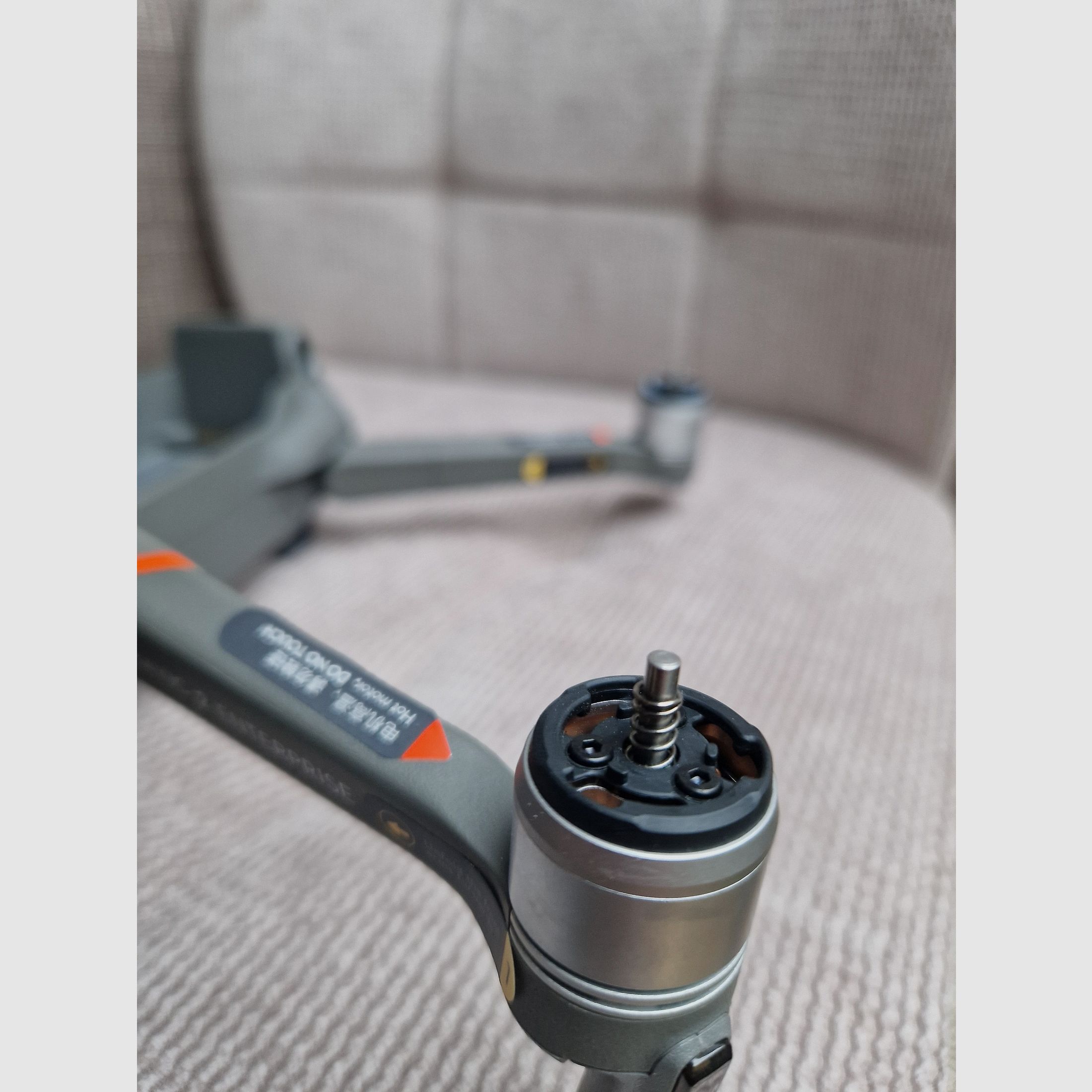 NUOVO DJI Mavic 2 Enterprise Advanced termografia 640 tempo di volo totale del dispositivo due ore entrambe le batterie hanno solo 4 cicli di carica.