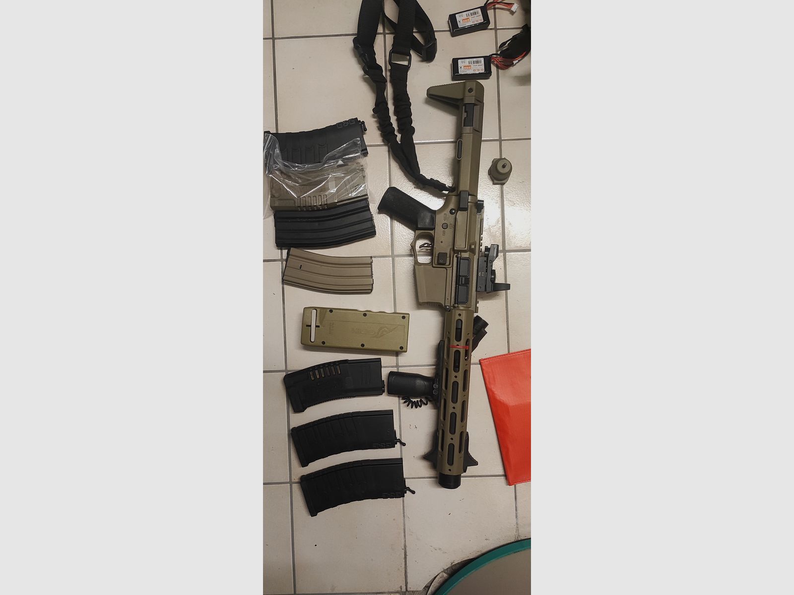 Softair Ares Amoeba M4 013 Dark Earth EFCS ARES S-AEG mit Zubehör 