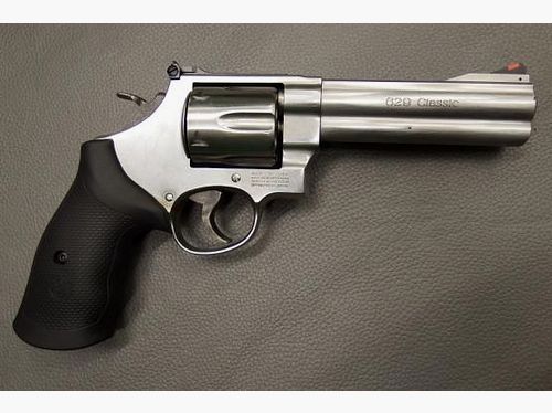 Smith & Wesson Mod. 629 Classic Lauflänge 5" Kaliber .44 Magnum Revolver