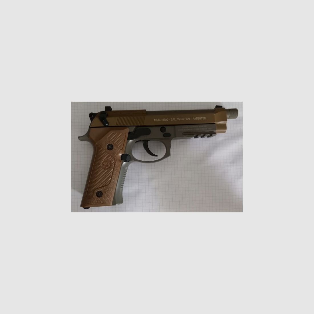 Komplettset Beretta M9 A3 FDE Softair-Co2-Pistole Kaliber 6 mm BB Blowback