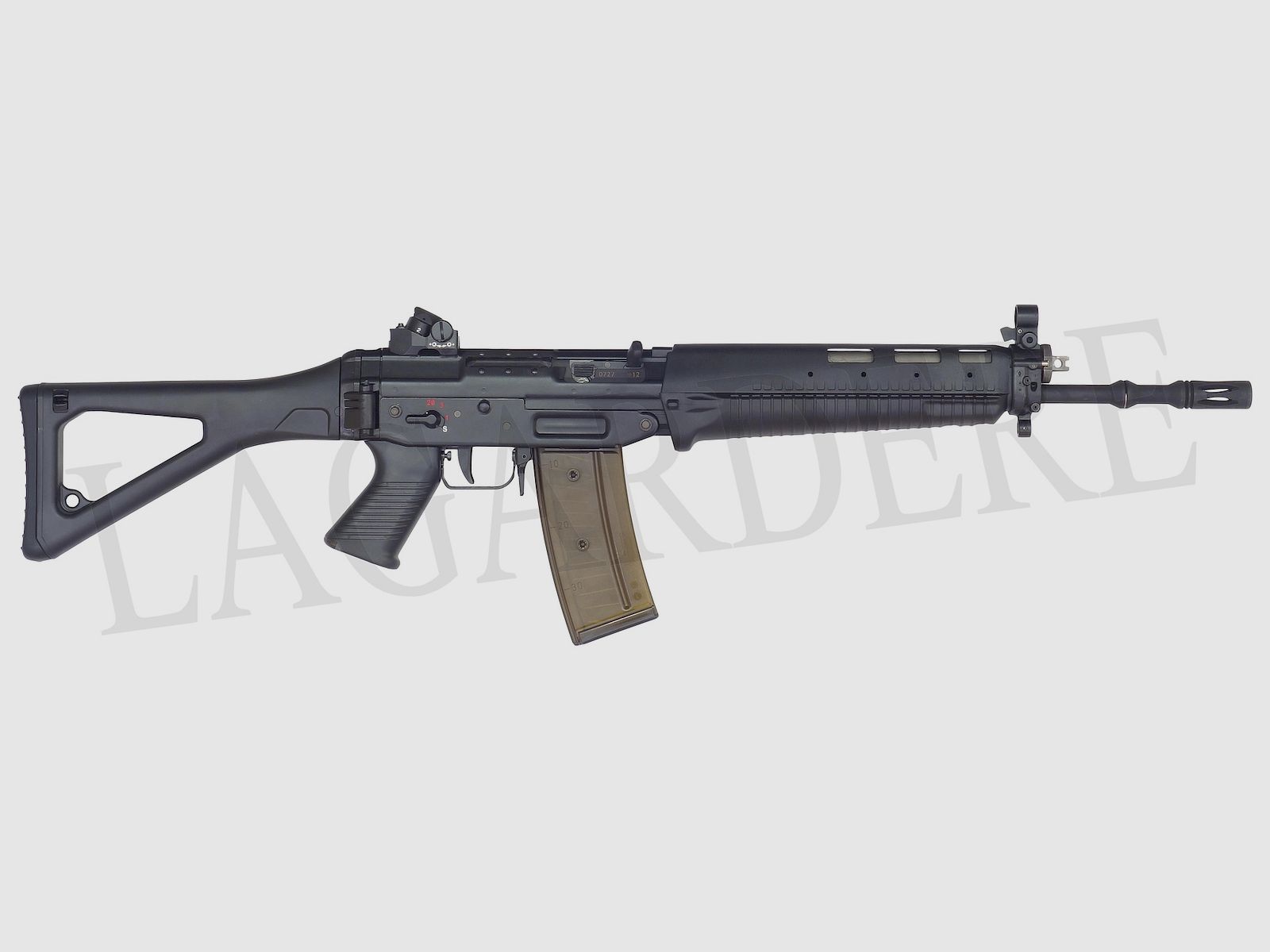 SAN SWISS ARMS SG 551-2 LB SWAT DIOPTRE AUTO (AANVALGEWEER)