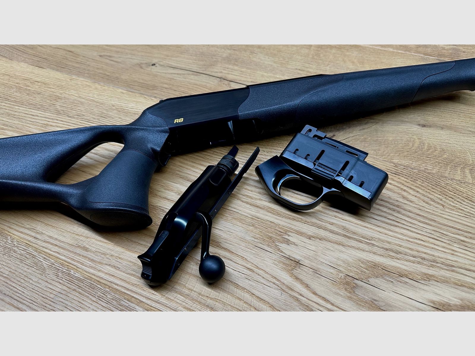 Blaser R8 Ultimate / Stahlsystem/-gehäuse / Stahlverschluss / Stahl-Abzugseinheit / DLC beschichtet