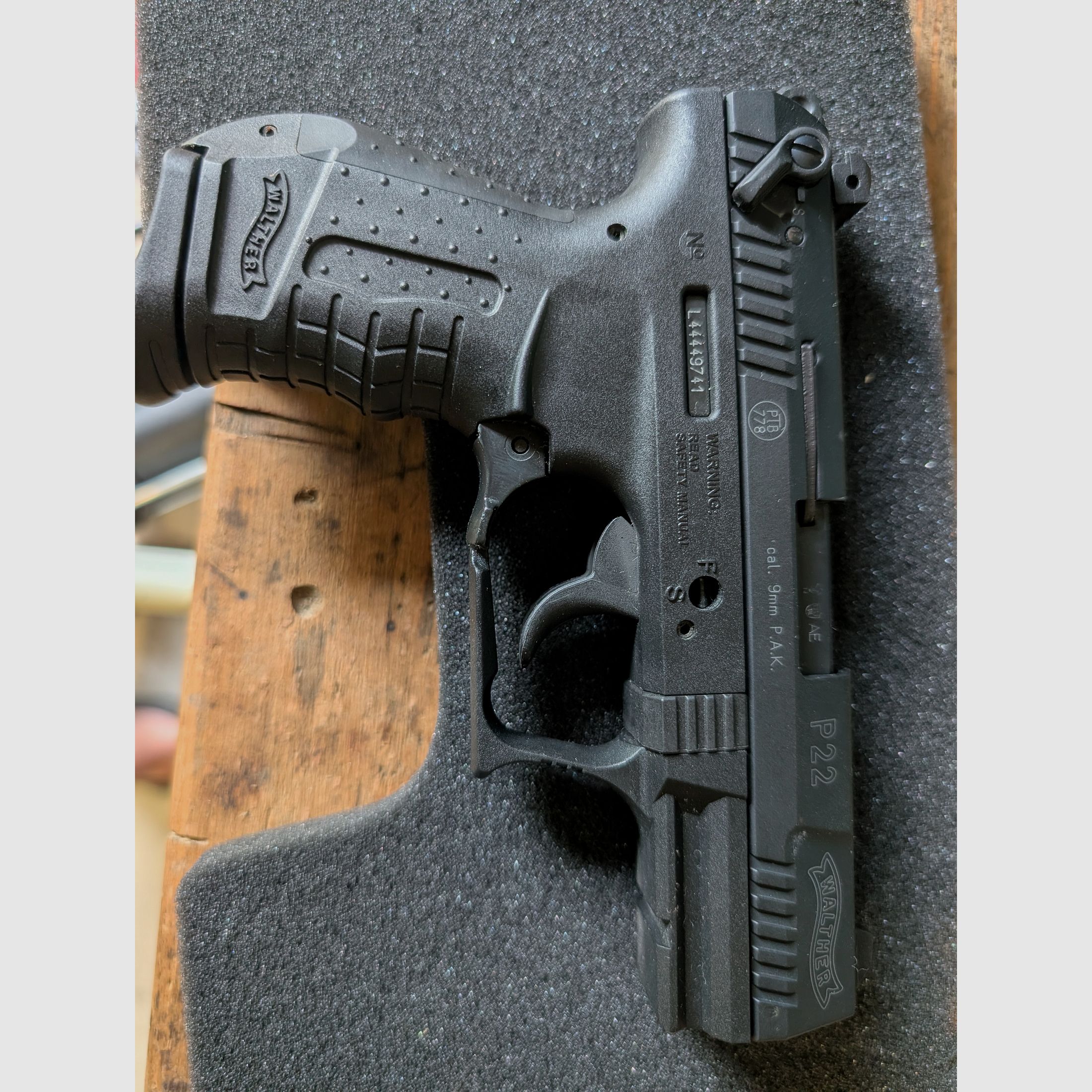 Walther P22 