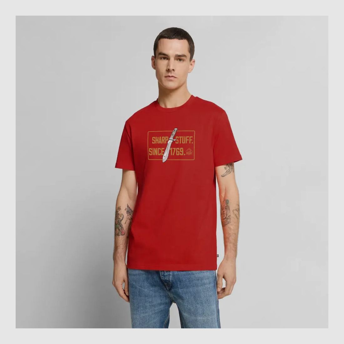 T-shirt Premium pour homme PUMA "Sharp stuff since 1769 Gold"