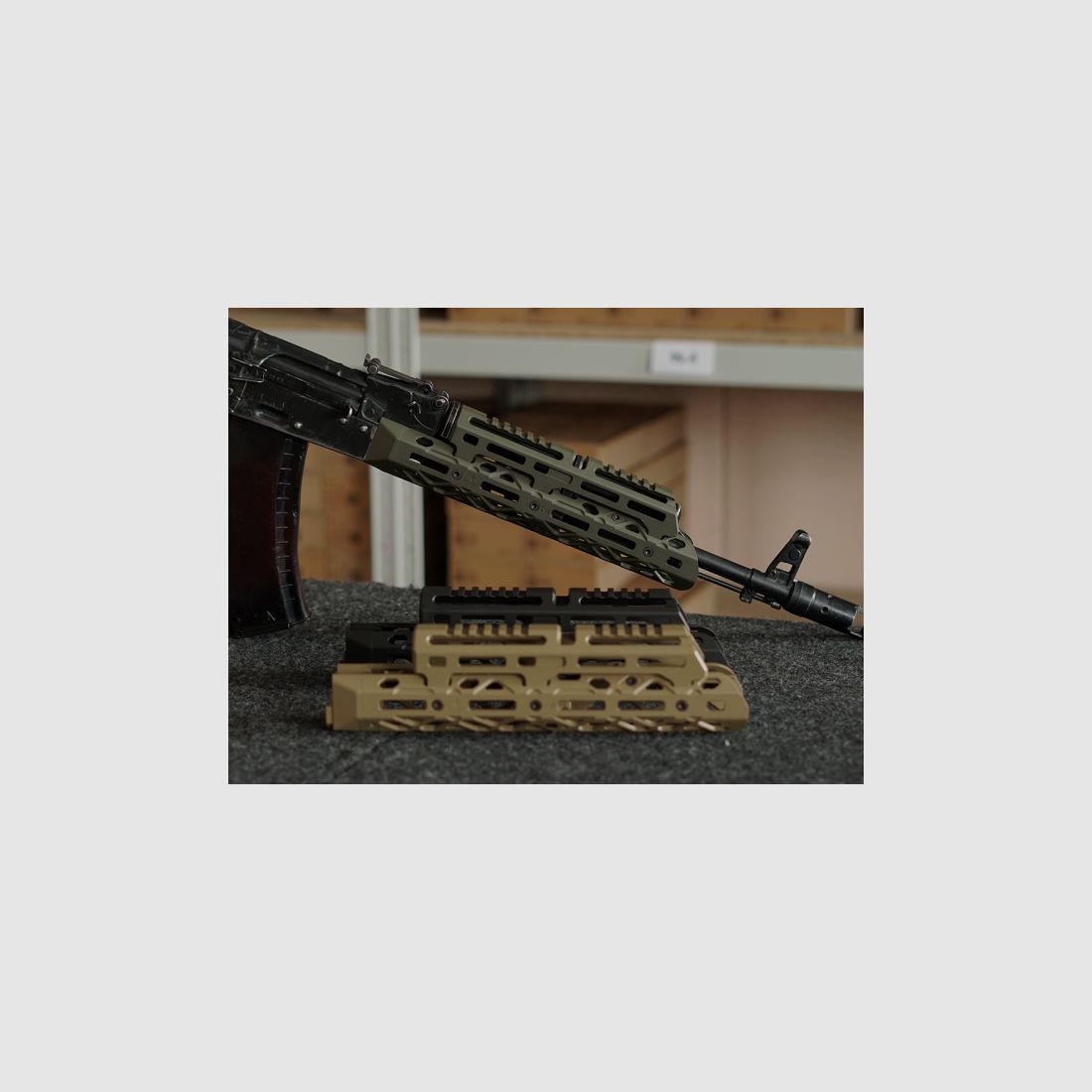 KPYK Medium AK M-LOK Handschutz mit langem Gasrohrcover CRC 1U020B Coyote Tan