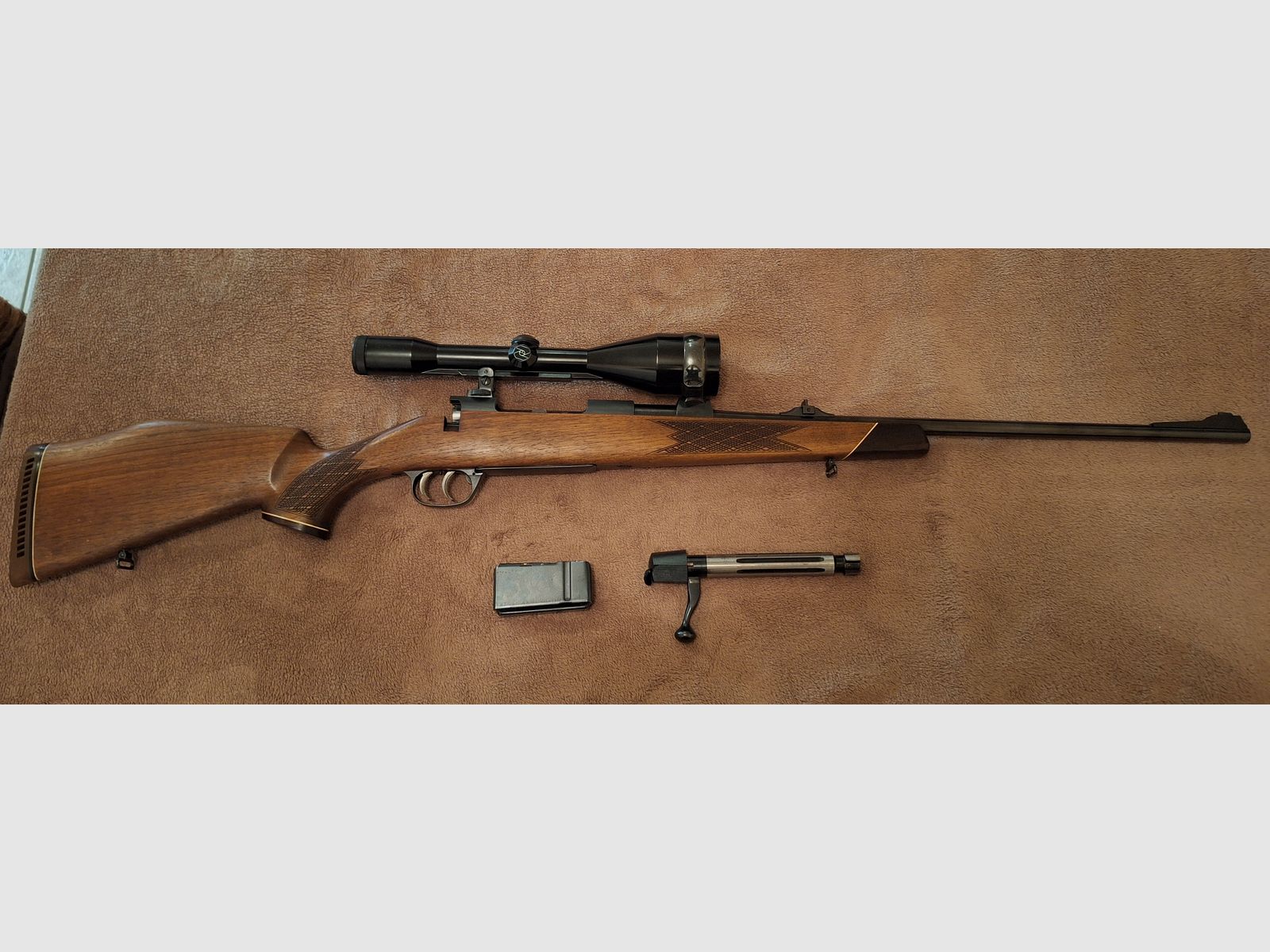 wunderschöne Reptierbüchse Akah Voere 7x64 mit Zeiss Diatal-Z 8x56 auf Suhler Einhakmontage Top! 