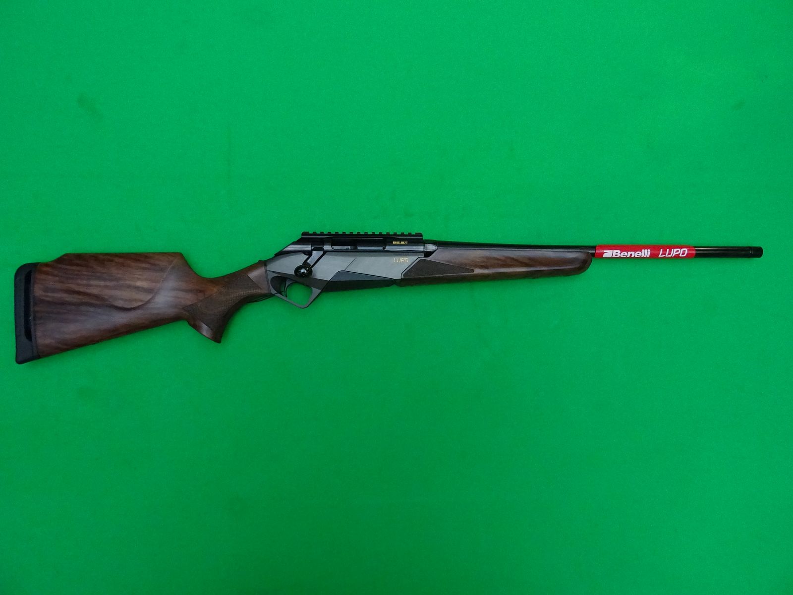 Benelli Lupo