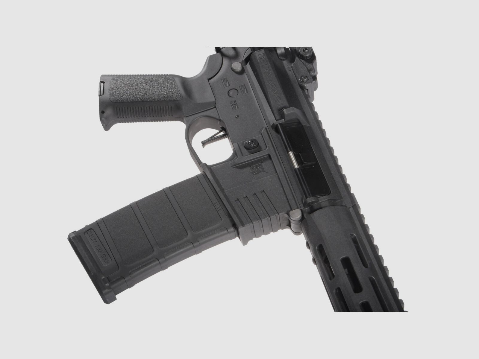 M4 AR15 M-LOK SilentOps 8 Zoll CHARLIE EAGLE ETU Schwarz S-AEG Airsoft Gewehr Frei ab 18 Jahren | Delta Armory