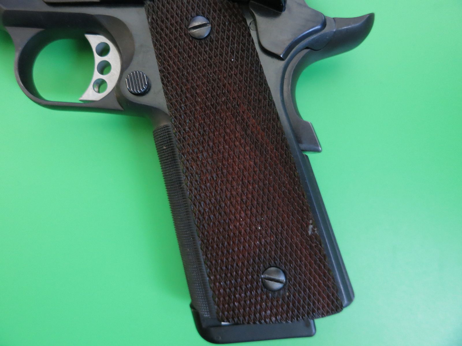 Pistolet de sport Les Bear PPC AUTO 6", classique 1911 .45 Auto       #98