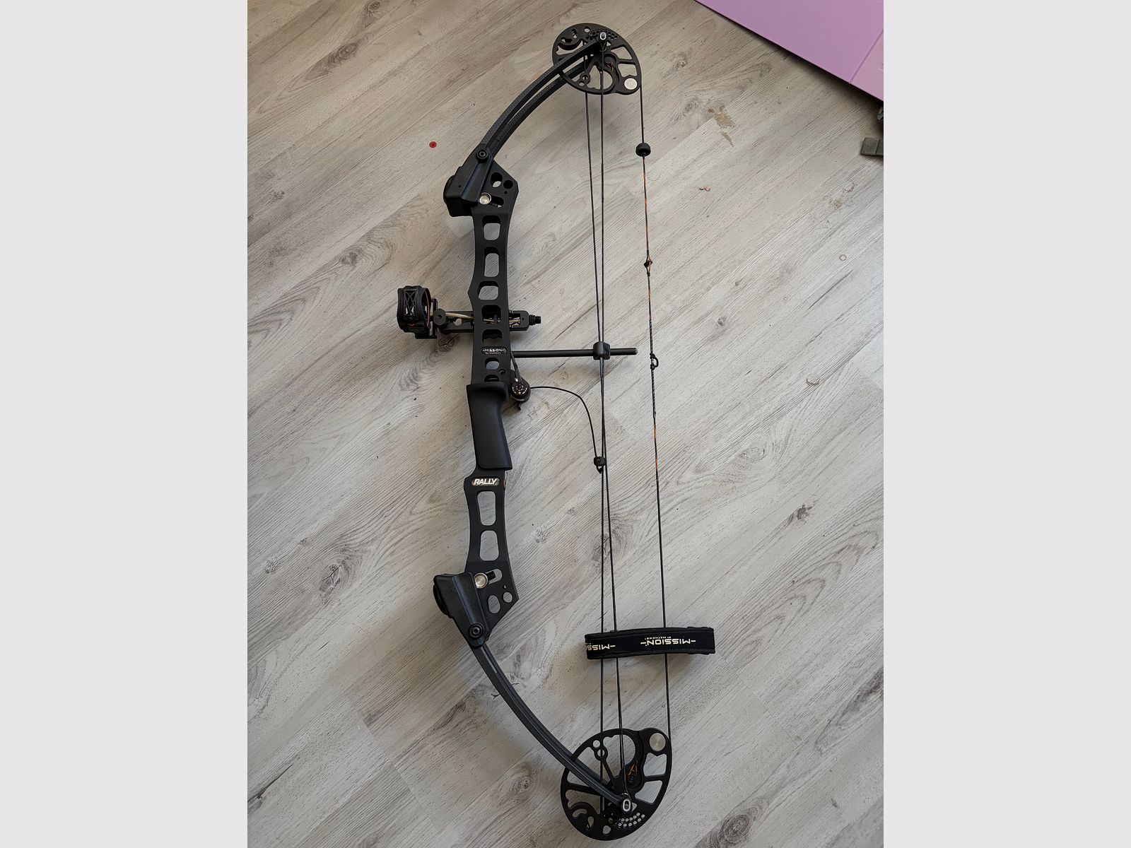 Compoundboog „Mission By Mathes“ met accessoires in ruil voor…