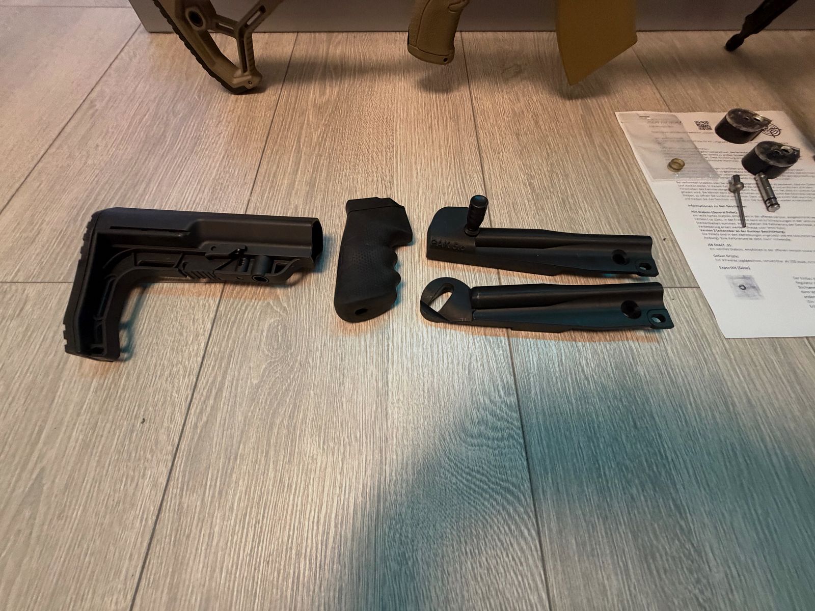 AEA HP-Max MK 1 Kal. .35 9mm F-Luftgewehr Pump-Action, RED-DOT i składany powiększacz 1-5x (Magnifier), Taktyczny, FAB-Stock, Donny FL, dwójnóg tactical