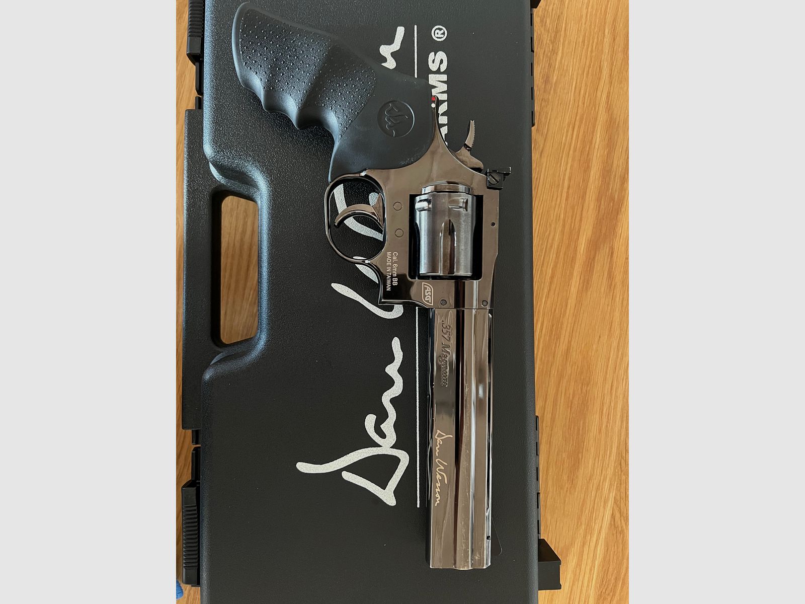 Dan Wesson 715 6"