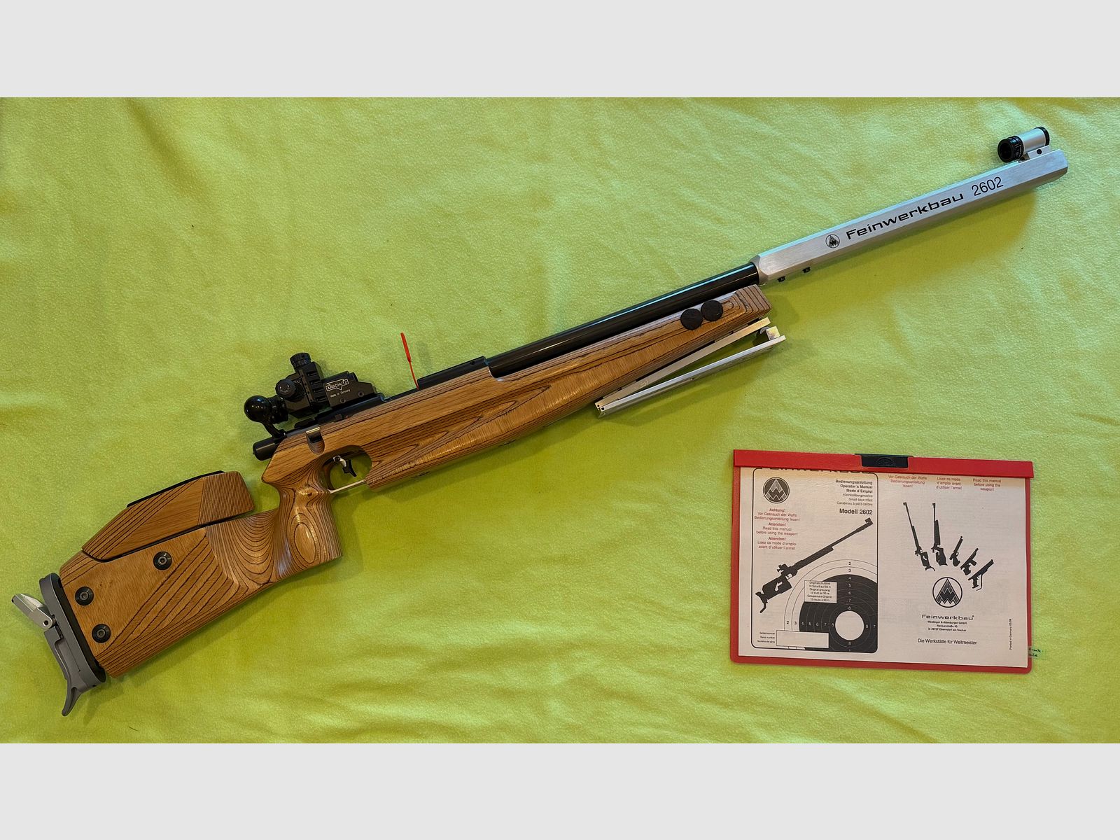 Feinwerkbau 2602 KK Match Gewehr .22lfb z diopterem Anschütz oraz akcesoriami, drewniana kolba prawostronna