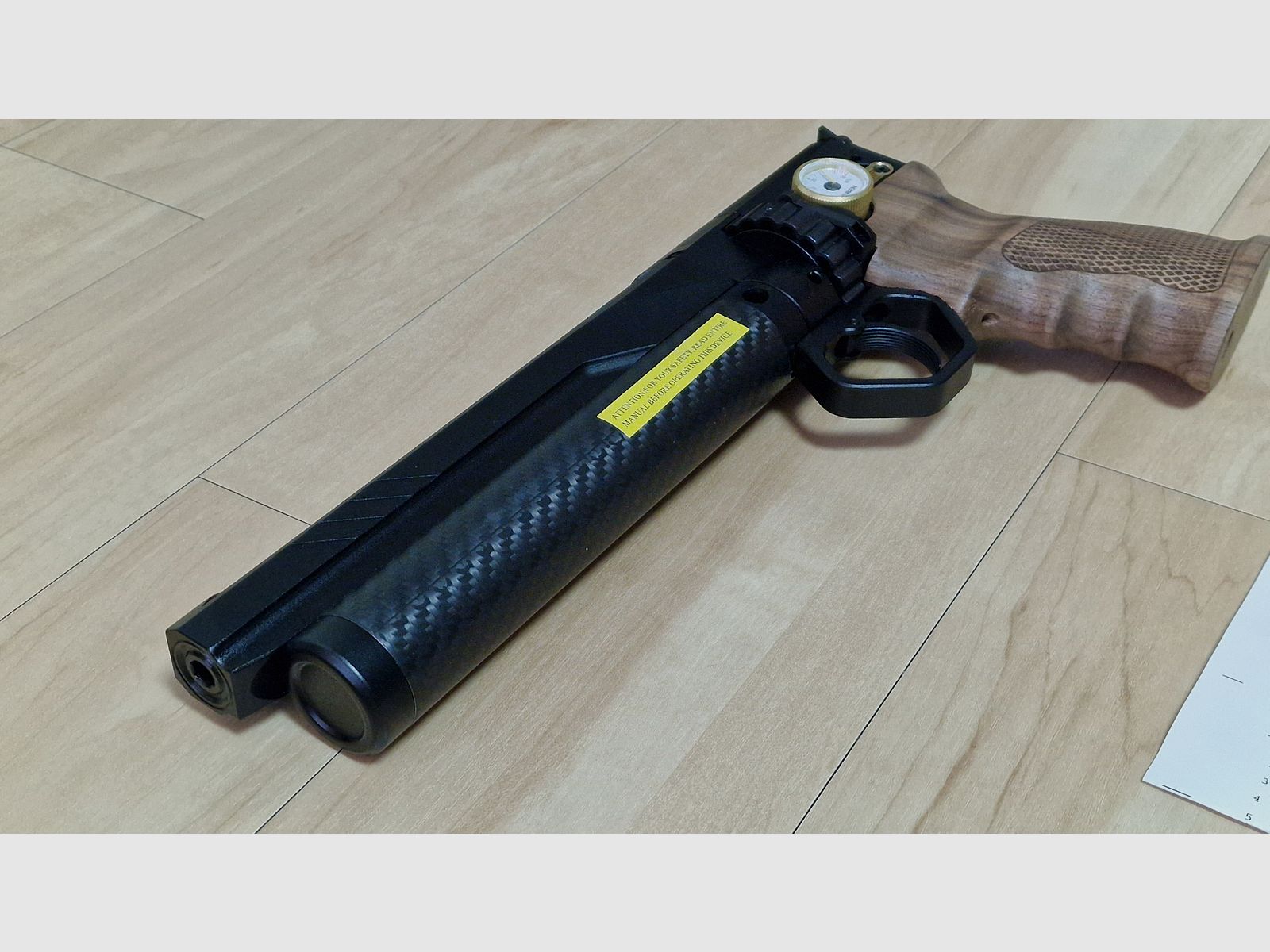 NEU & unbenutzt: Huben GK1 + Koffer + Schalldämpfer + Abzugsbügel mit Picatinny Schiene + Munition