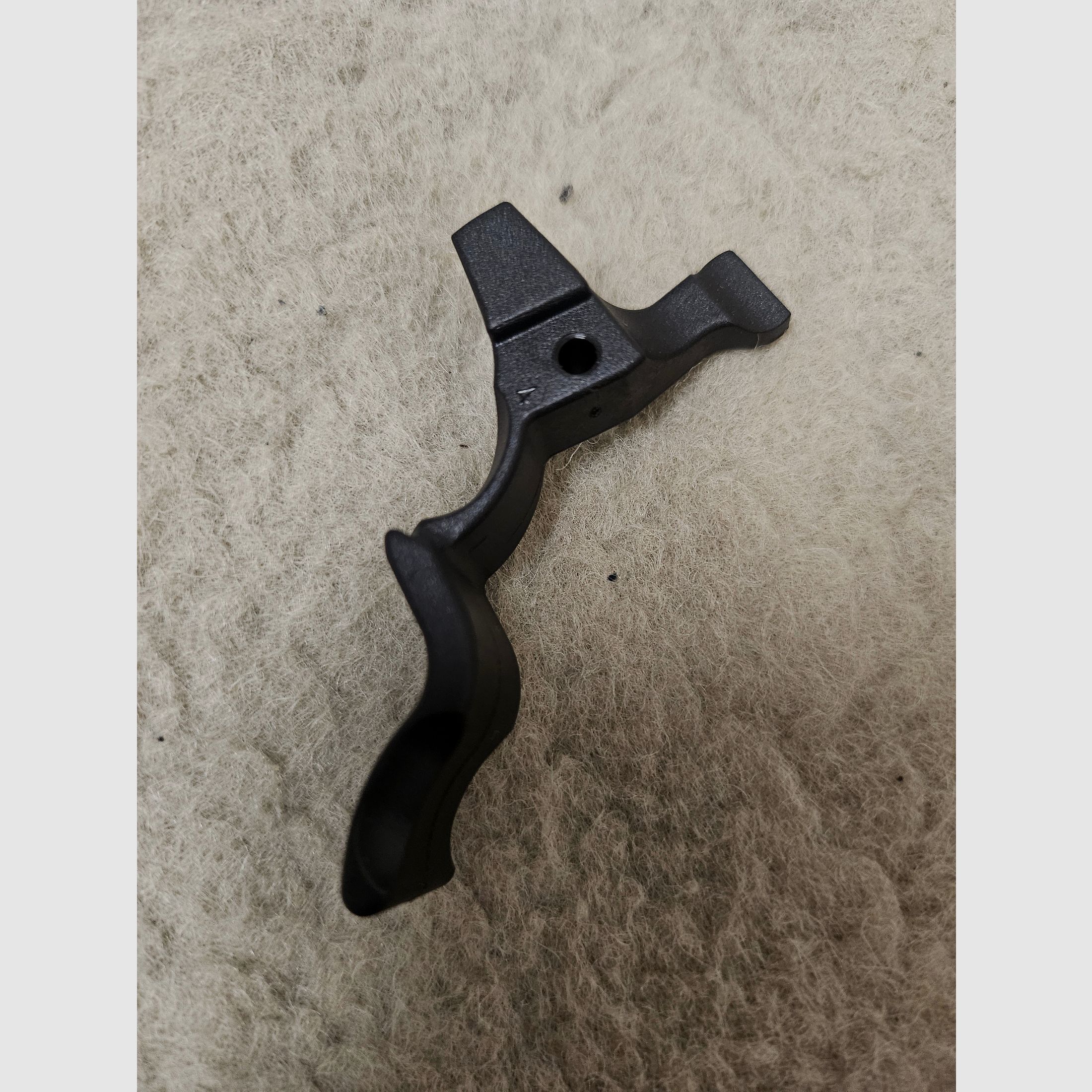 Neuer original Ruger 10/22 vergrößerter Magazinlösehebel 90598