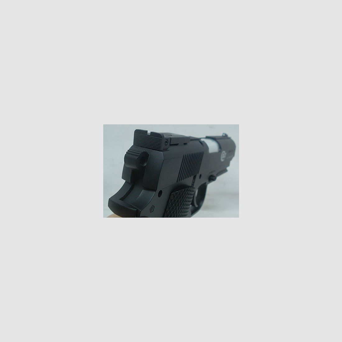 Defender Kal.4,50 mm - 16Schuss, Stahl-BB's