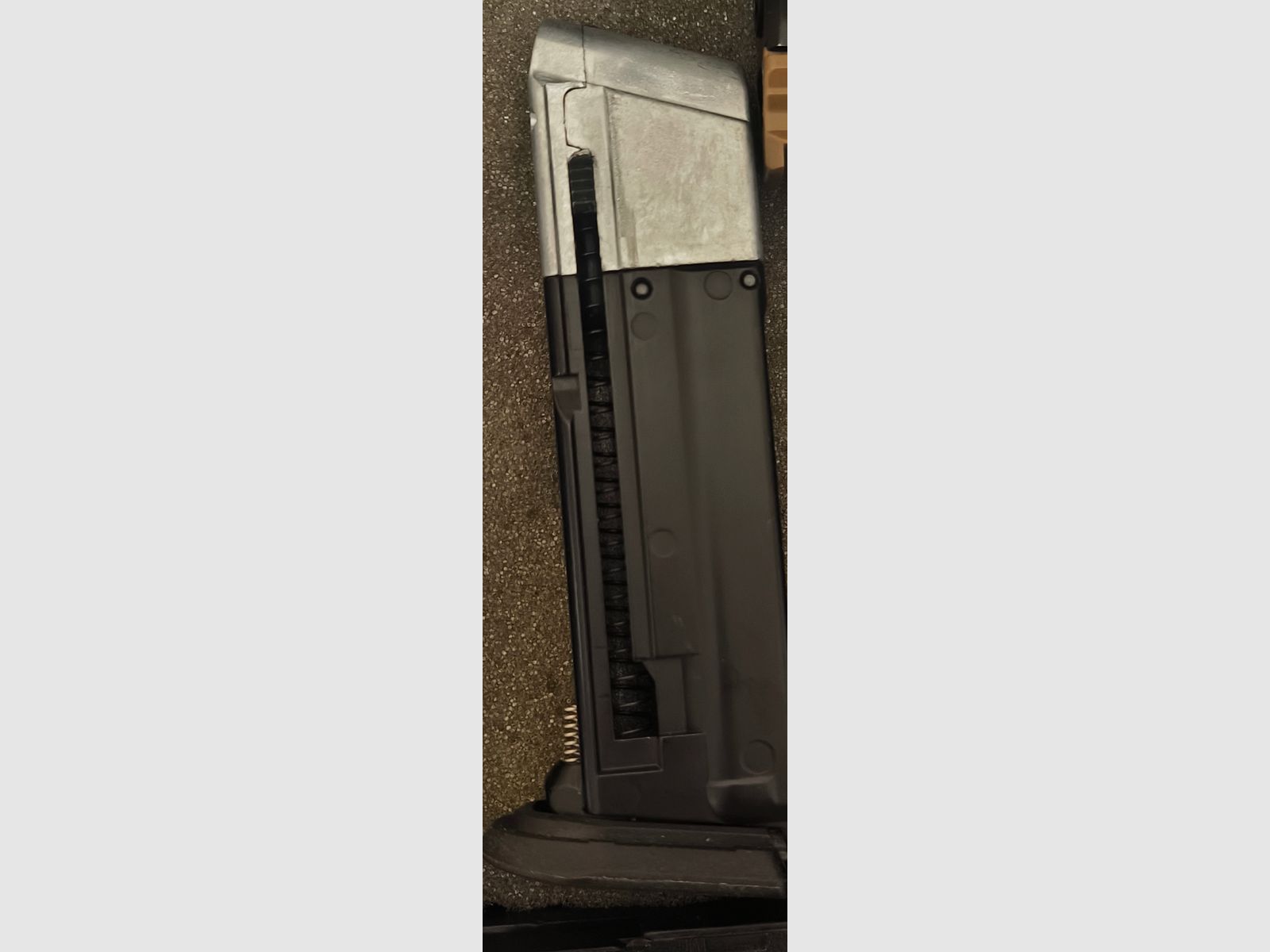 ⚠️ Achtung MagFed Freunde, Walther PPQ M2 T4E - Farbe Dark Earth Brown, Kaliber .43  &  Max Tactical Pistolen Koffer +1 Packung 5er Max Tactical Co2-Kartuschen ⚠️ Versandkosten Frei!! 