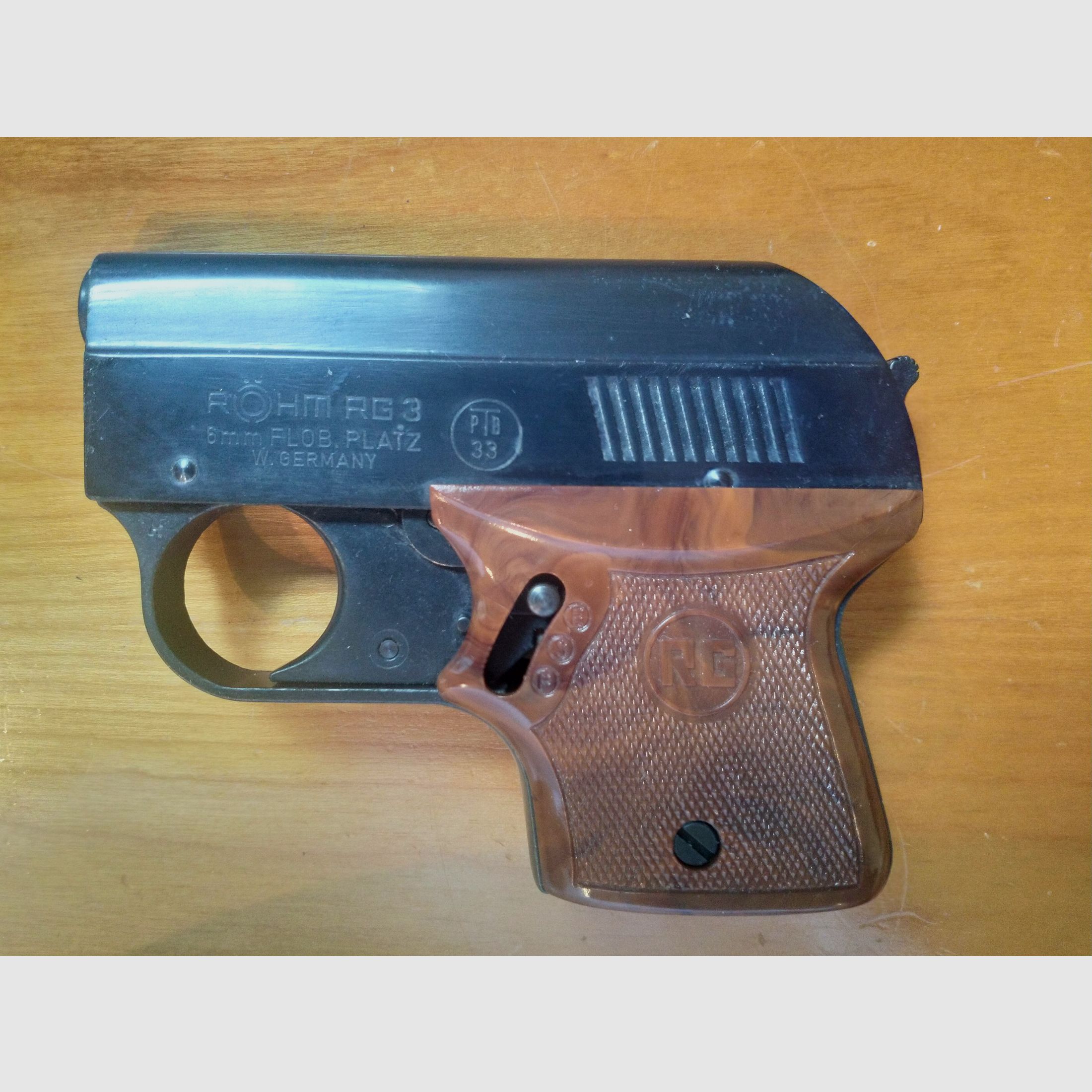 Blank, gas or signal pistol Röhm RG3