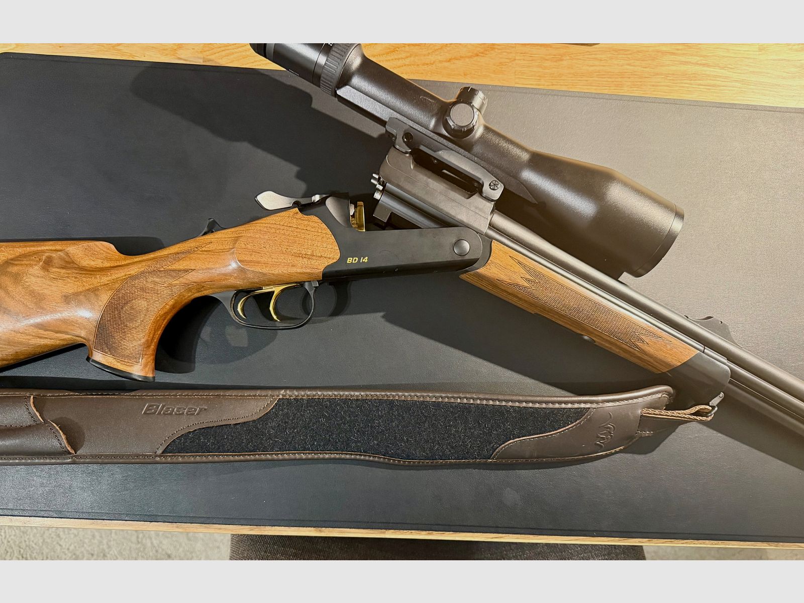 Blaser BD14 Black Gold incl. scope 8x57 JRS & 222 rem., image 2 of 7