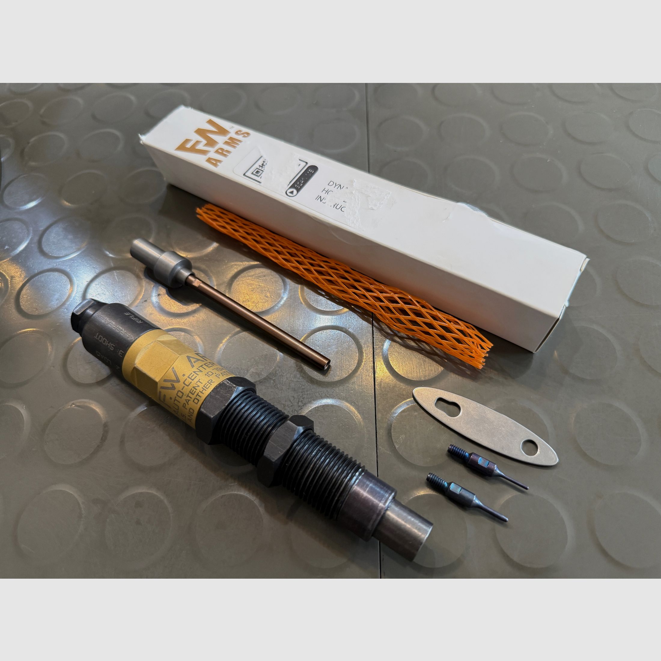 FW Arms Universal Decapper / Zündhütchen Ausstoßer 