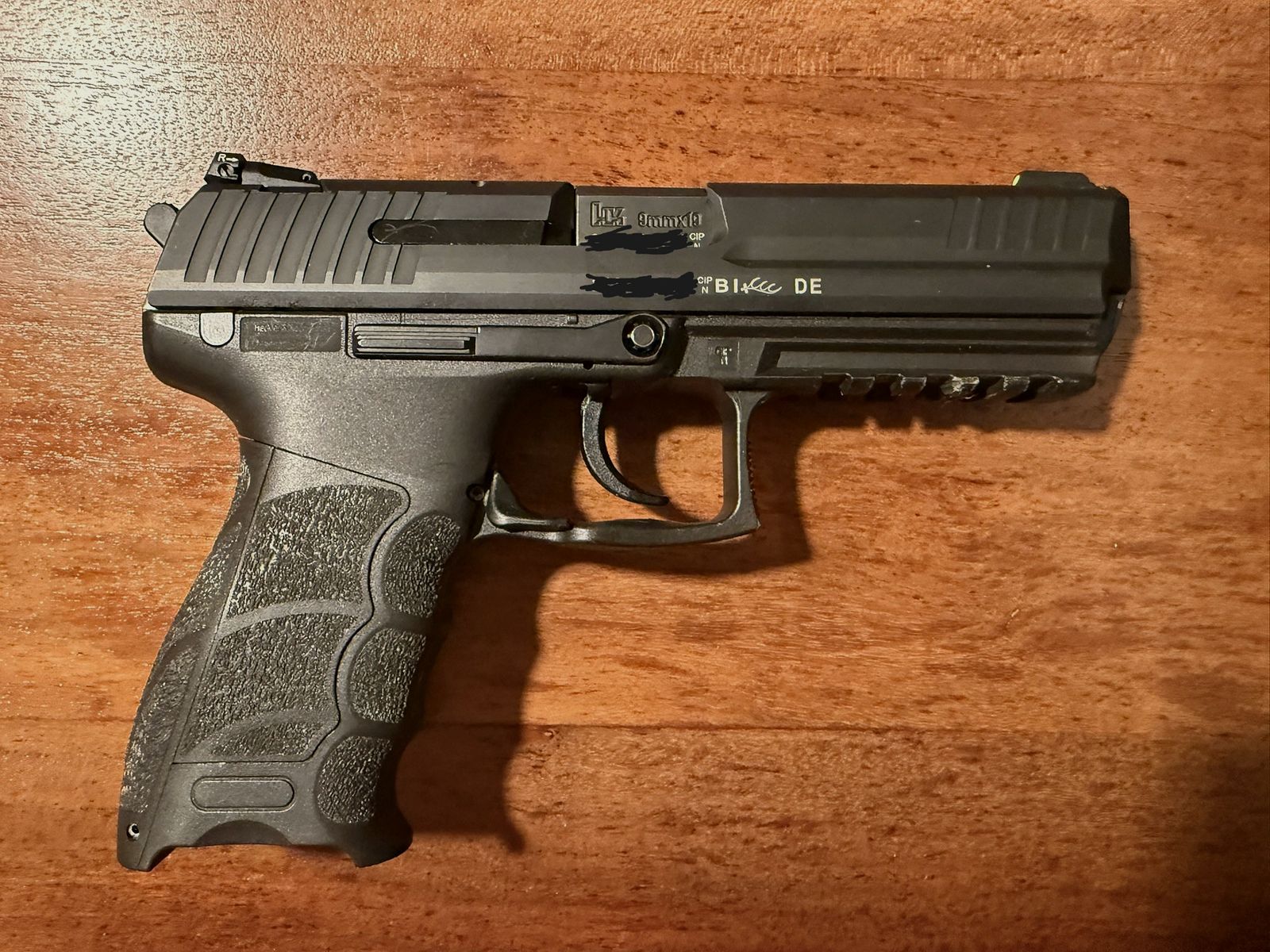 P30L mit 5 Magazinen und 2 LPA Visieren (Fiber und Luminova/Nachleuchtend)