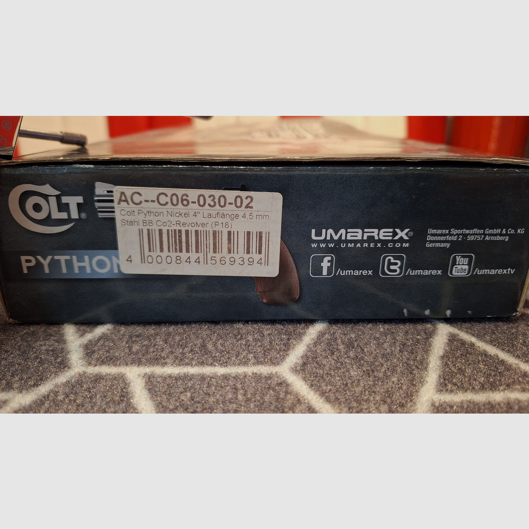 Colt Python 4" / Całość metalowa chromowana / 4,5 mm BB / CO2