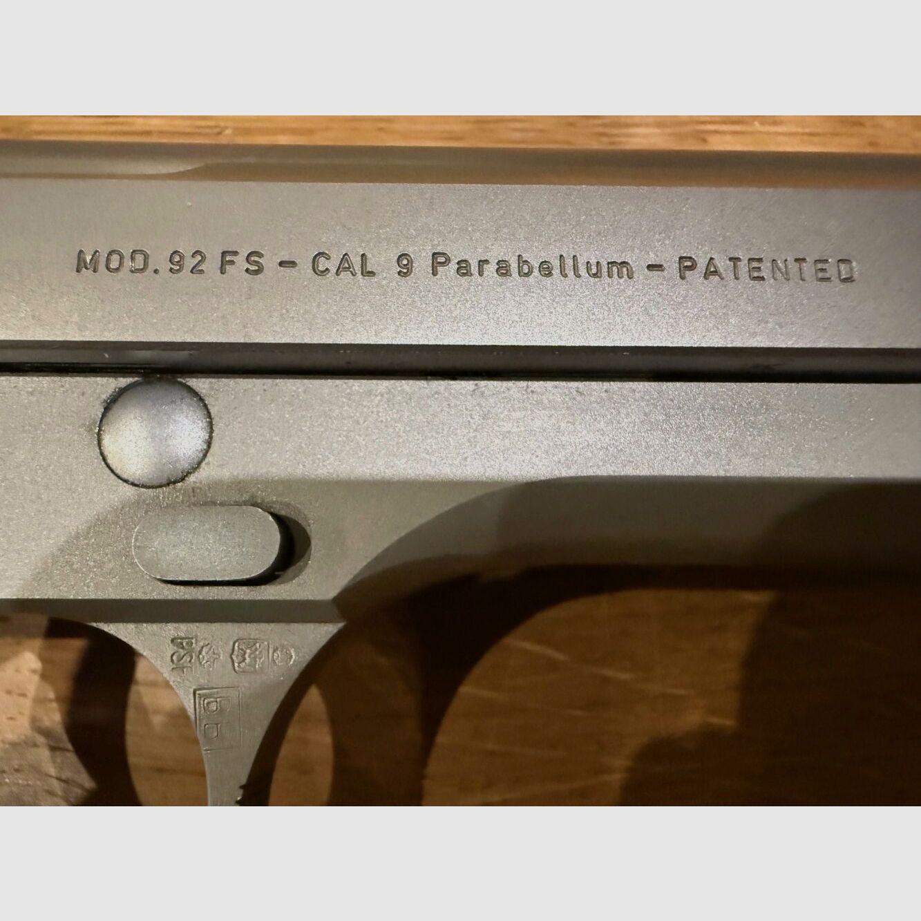 Beretta 92FS - stal nierdzewna