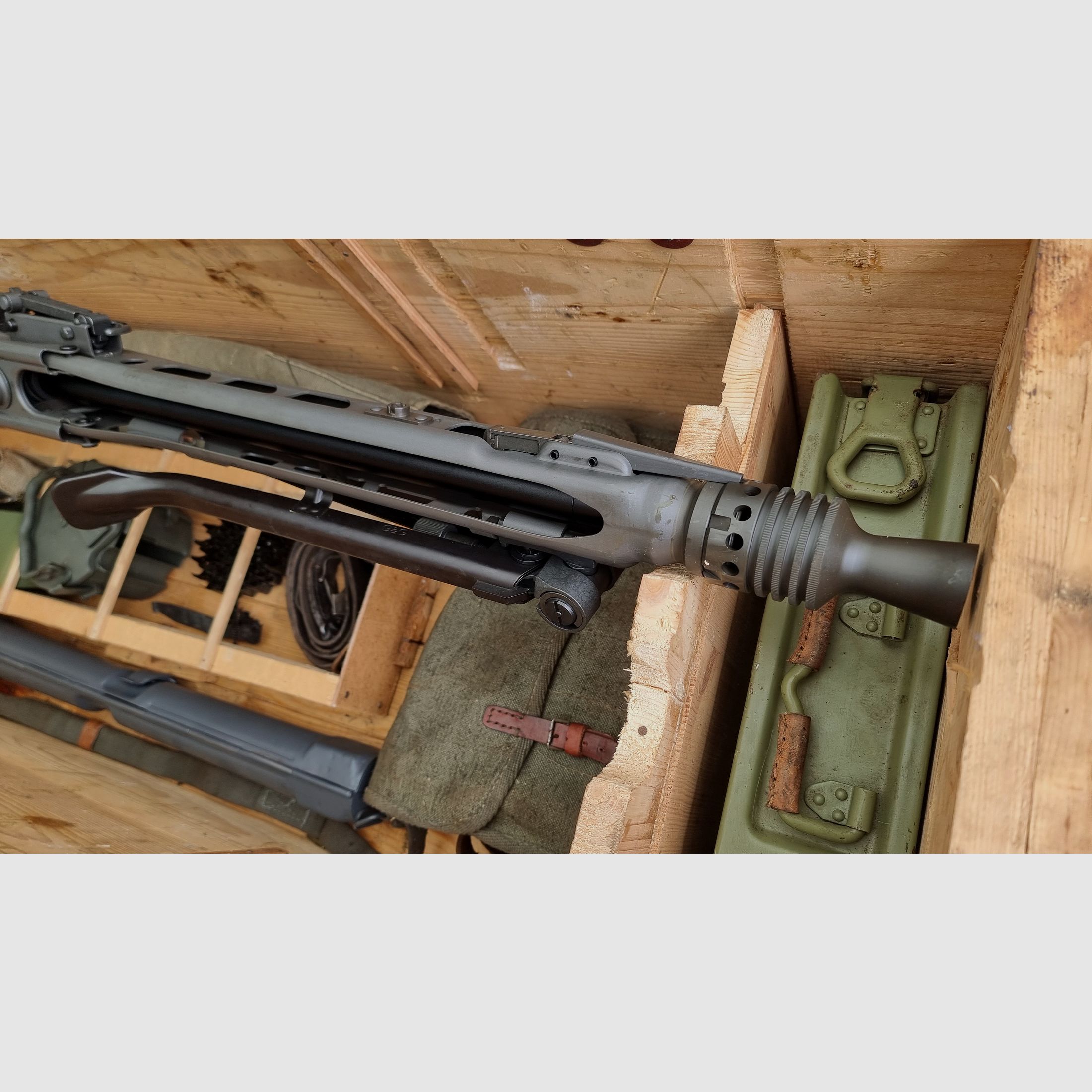 MG 42 Airsoft G&G Vollmetall Schussrate 1200 mit original Kiste und Zubehör 42/53 rar