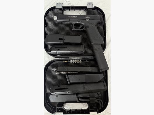 Glock 17 Gen5 MOS  9MM mit Gewinde und Advantage Arms Wechselsystem in .22lr  mit Gewinde