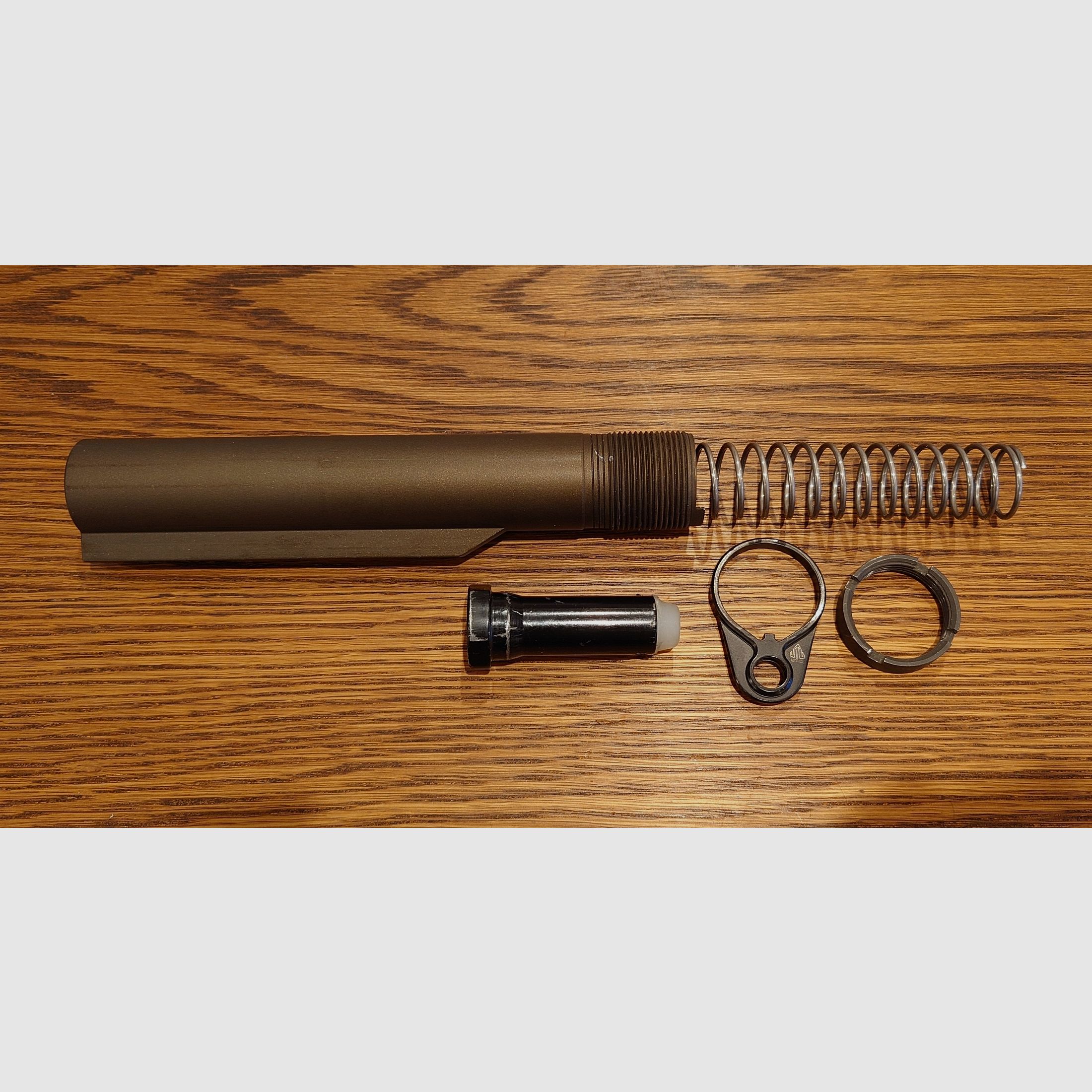 AR10 / AR15 Lower Cerakote Buffer Tube, Buffer, Veer en UTG QD Mount