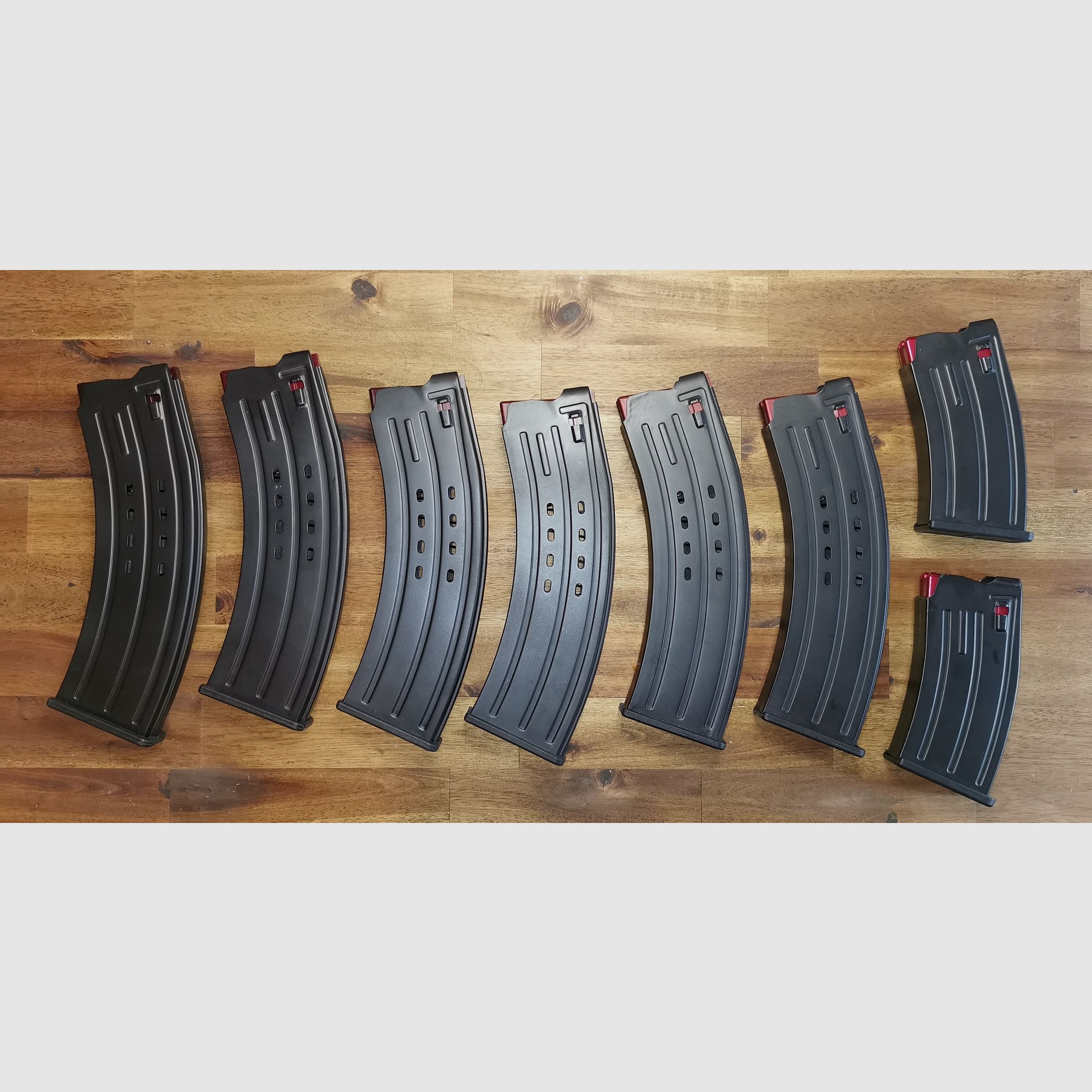 UTAS XTR-12 + 8 caricatori