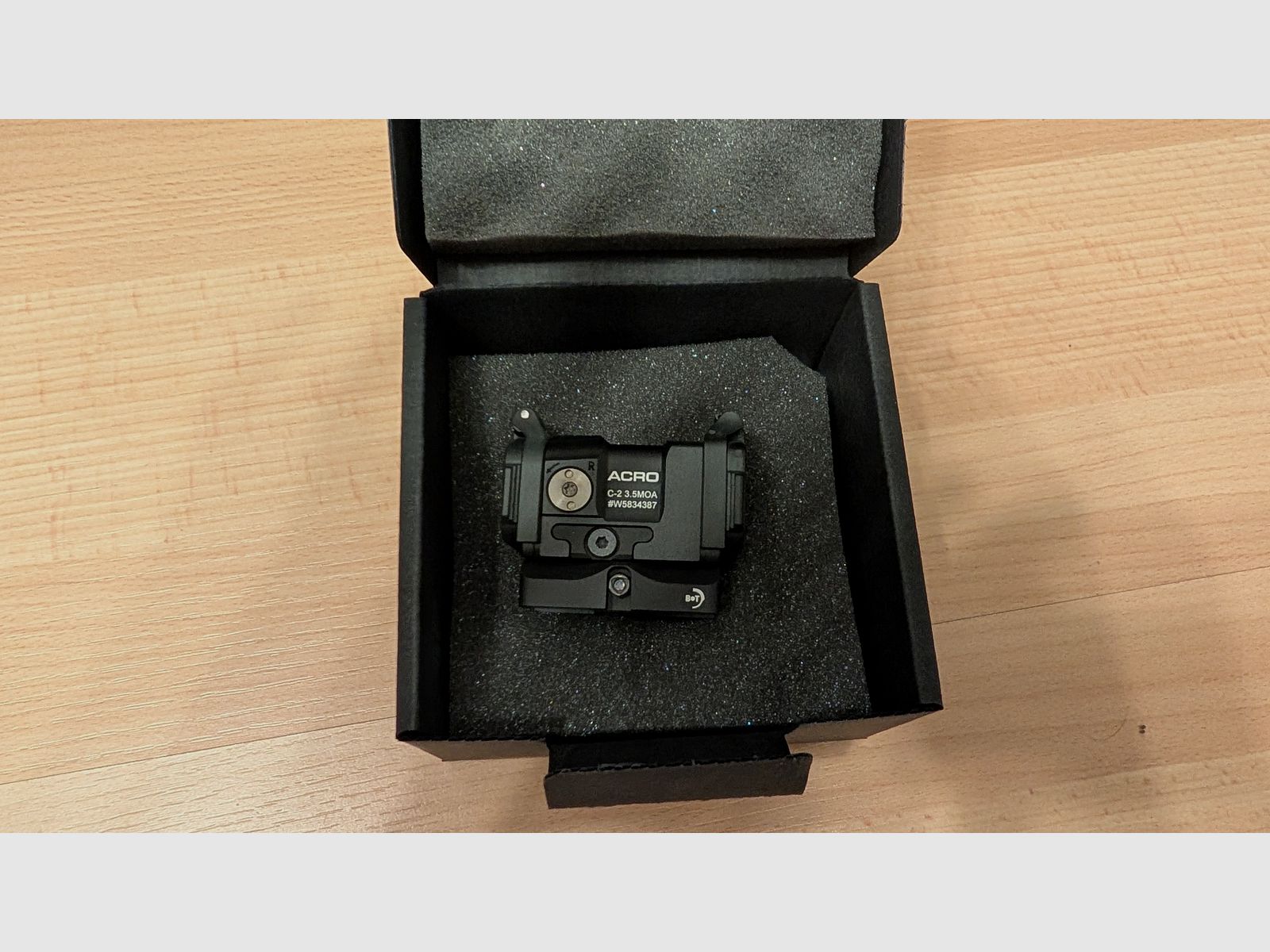 Aimpoint Acro C2 3.5 MOA inkl. Flip Ups und Picatinny Montage - Wie neu