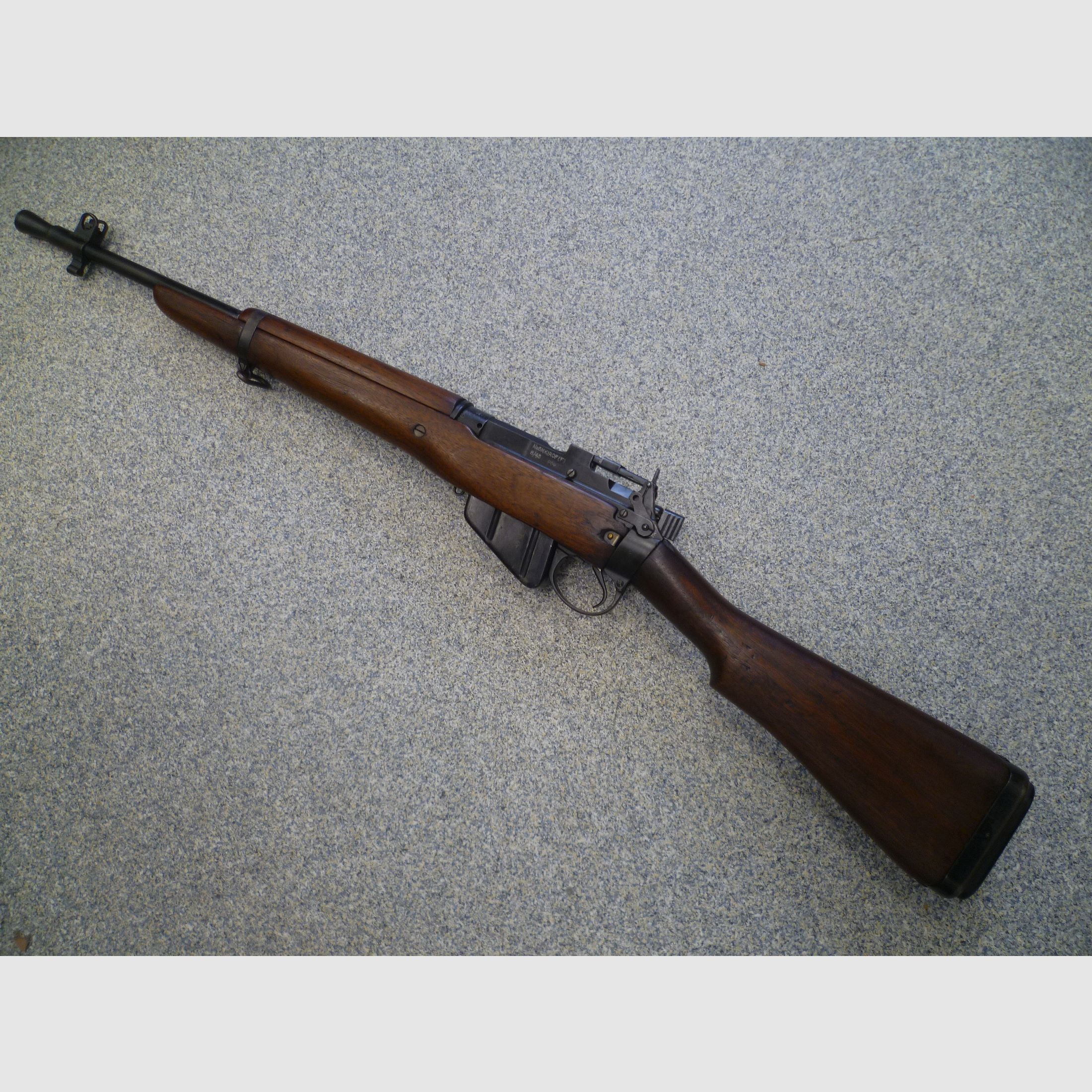 Carabina Jungle Enfield No. 5 MK I - Conversión a cargador único