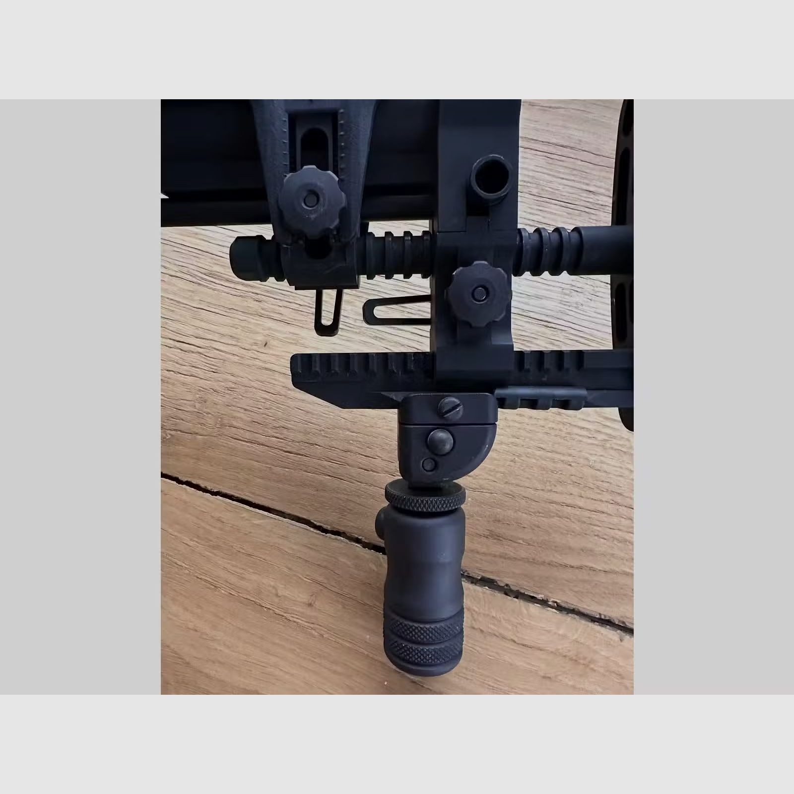 B&T Accu-Shot Monopod-PRM S, BT12-QK na przykład RPR
