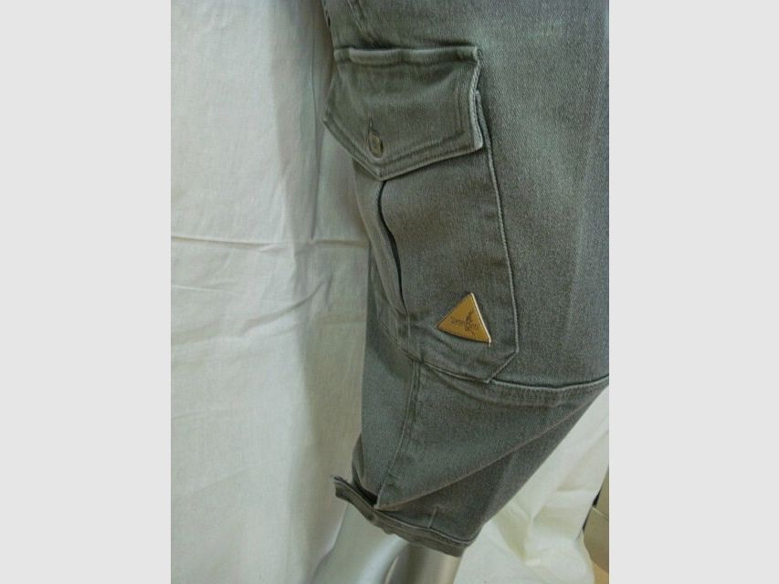 AKAH Denim Spodnie do Kolan z Lycra
