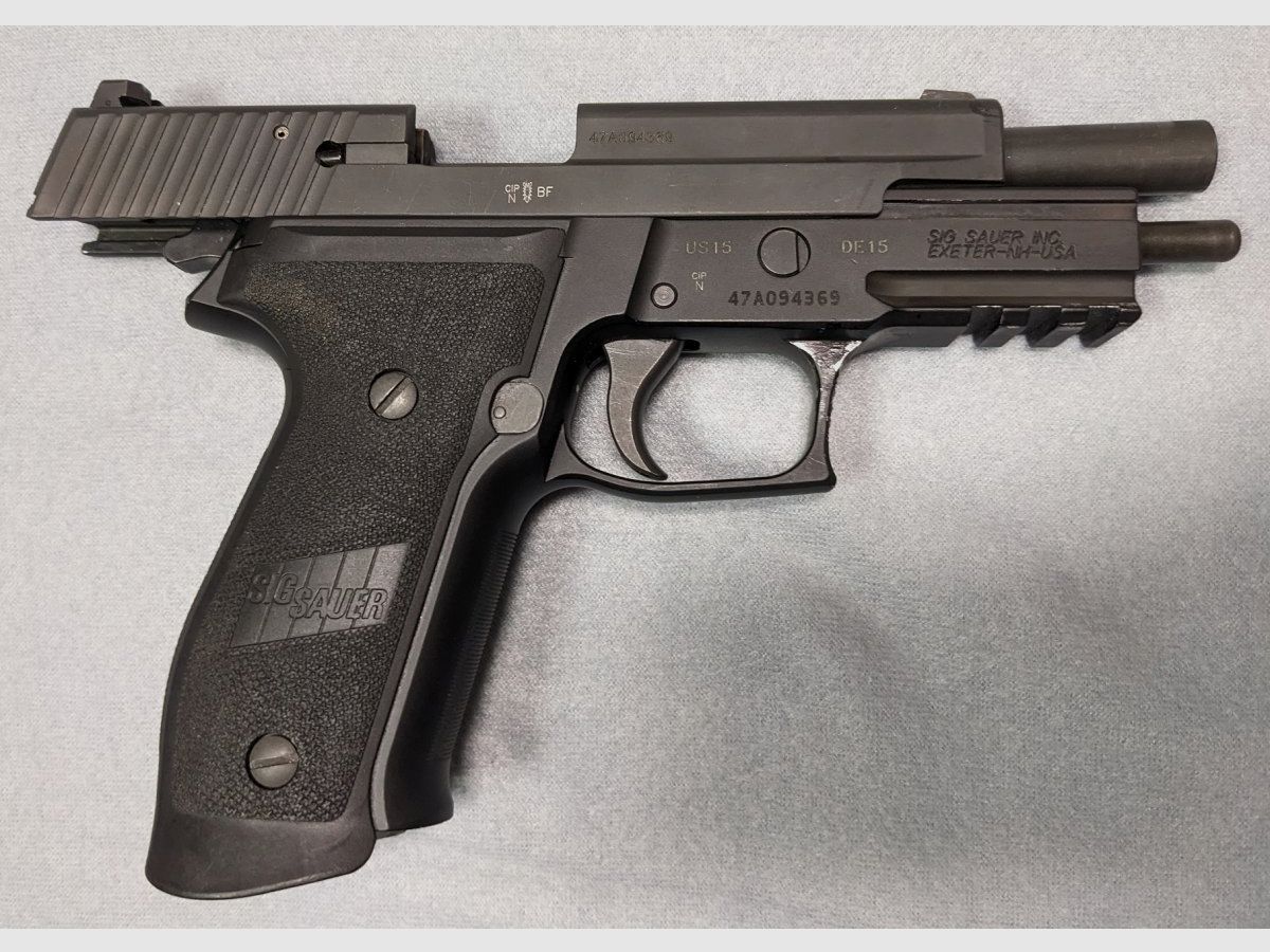 Sig Sauer P226 MK25 Navy 9mm Luger