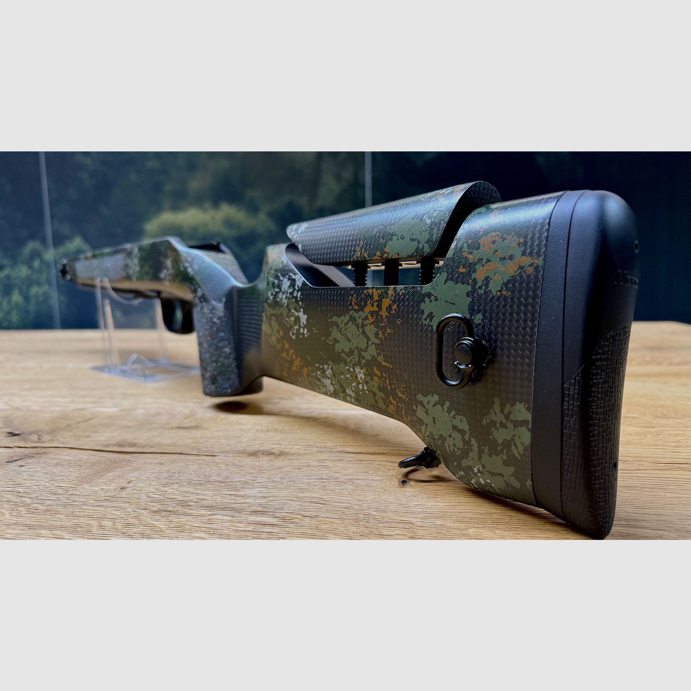 Carbonomix Hunttech inkl. Original Blaser R8 System/Gehäuse mit Abzugseinheit / Vollausstattung / NEU