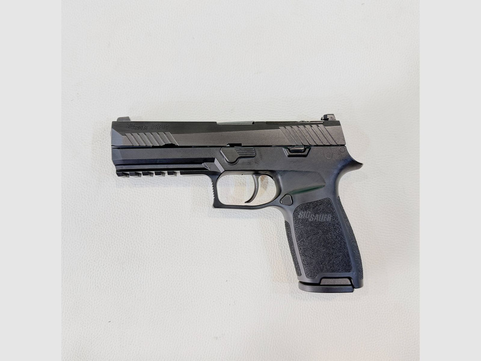 SIG SAUER P320 – 9 LUGER, Bild 2 von 4