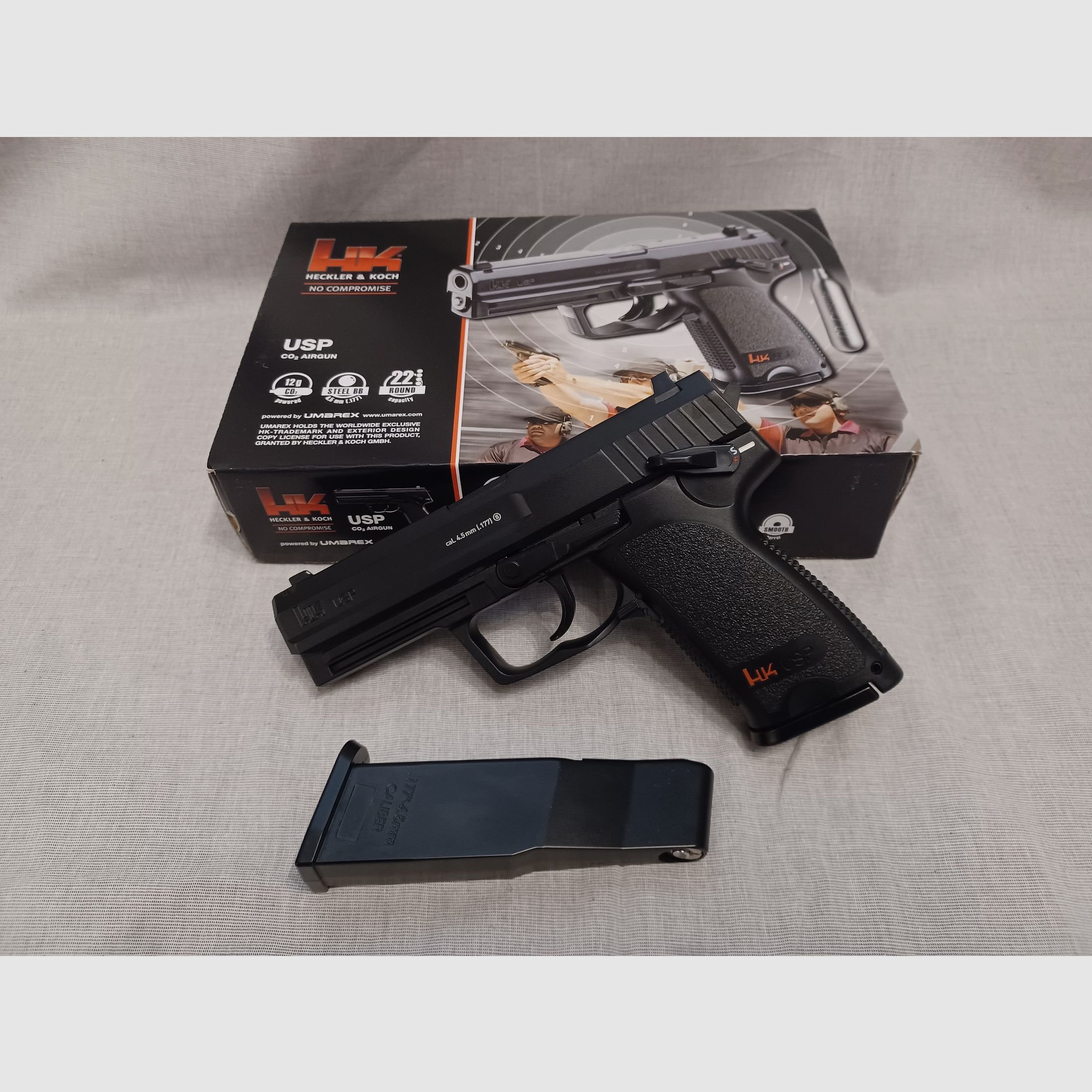 Heckler & Koch USP / 4,5 mm BB / CO2 / Pistole / OVP (7)