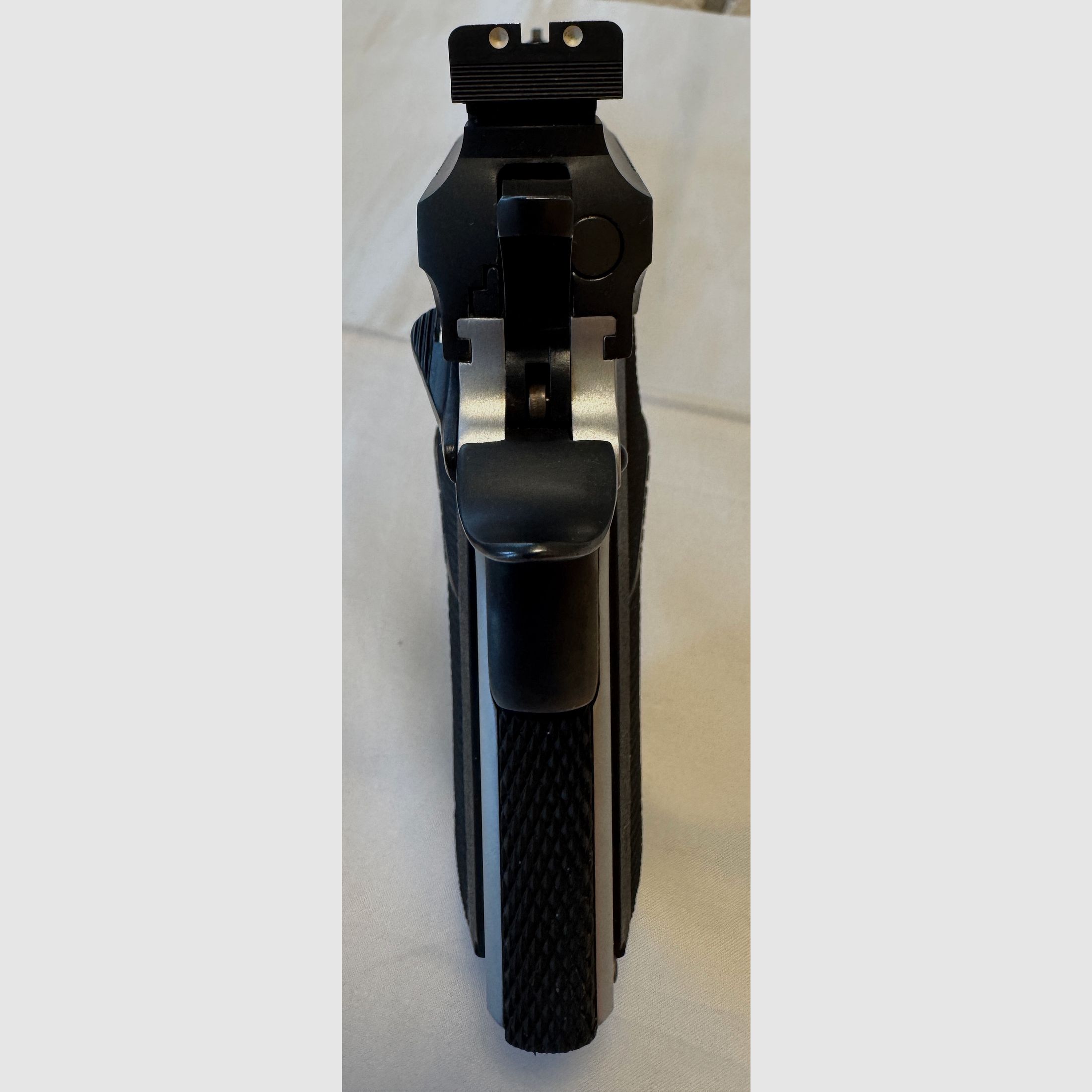 L.A.R. Grizzly Mark 1 Duotone 45 Winmag, systèmes interchangeables 45 ACP, 357 Magnum