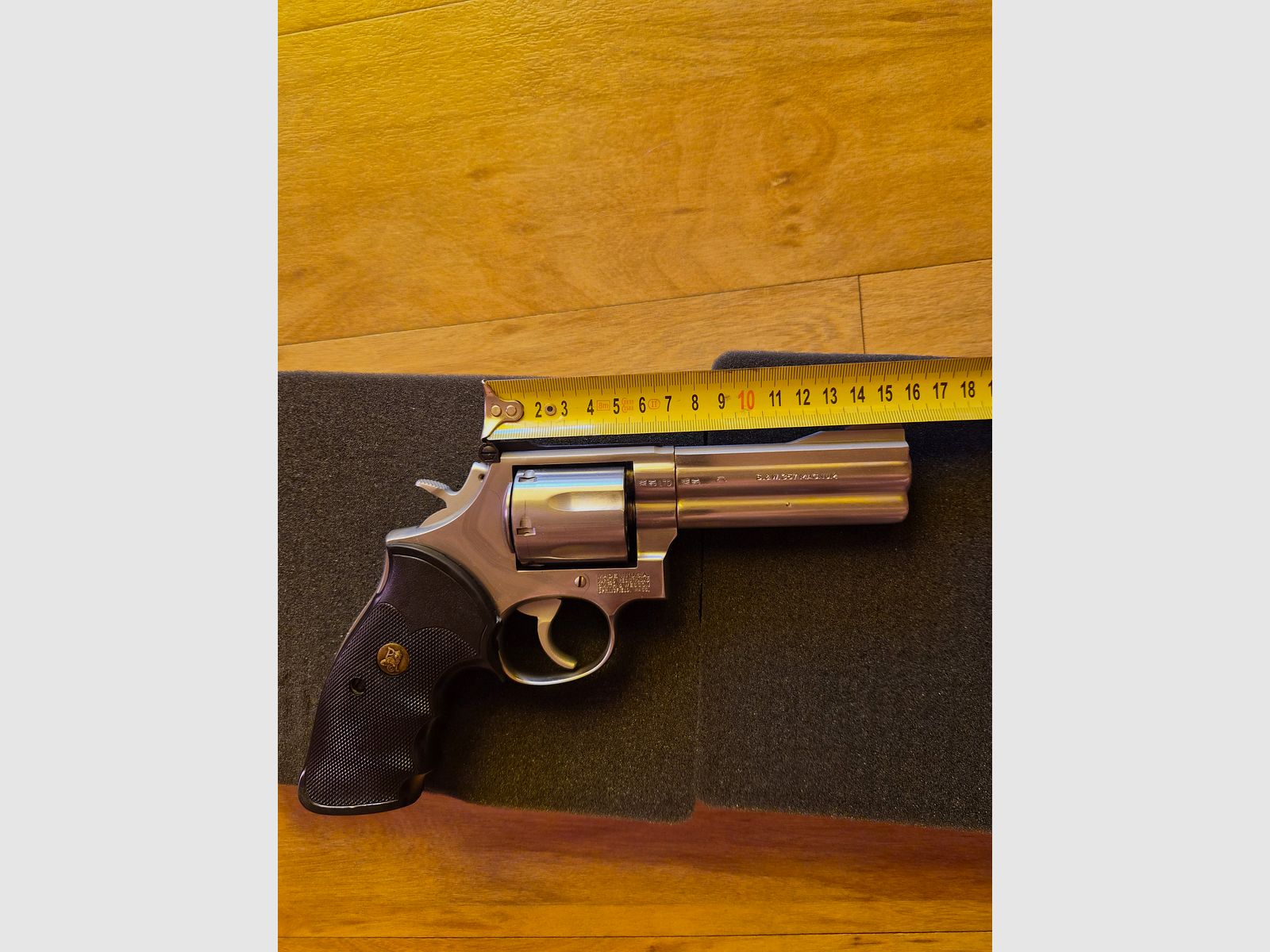 Smith & Wessen 357 Magnum mało strzałów
