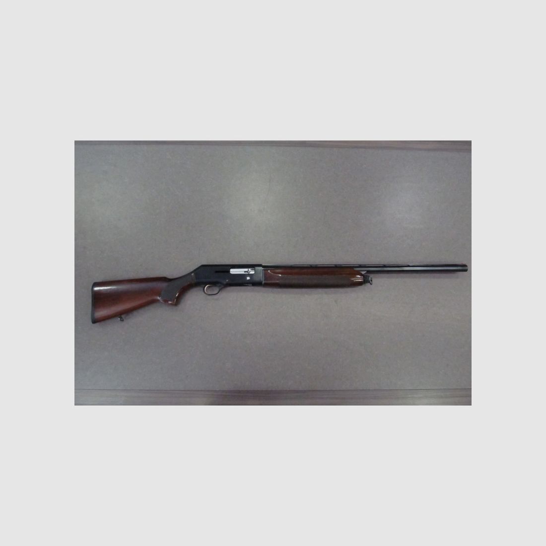 BERETTA A304 12 Ga used, image 2 of 11