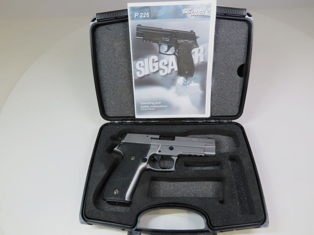 SIG Sauer P226