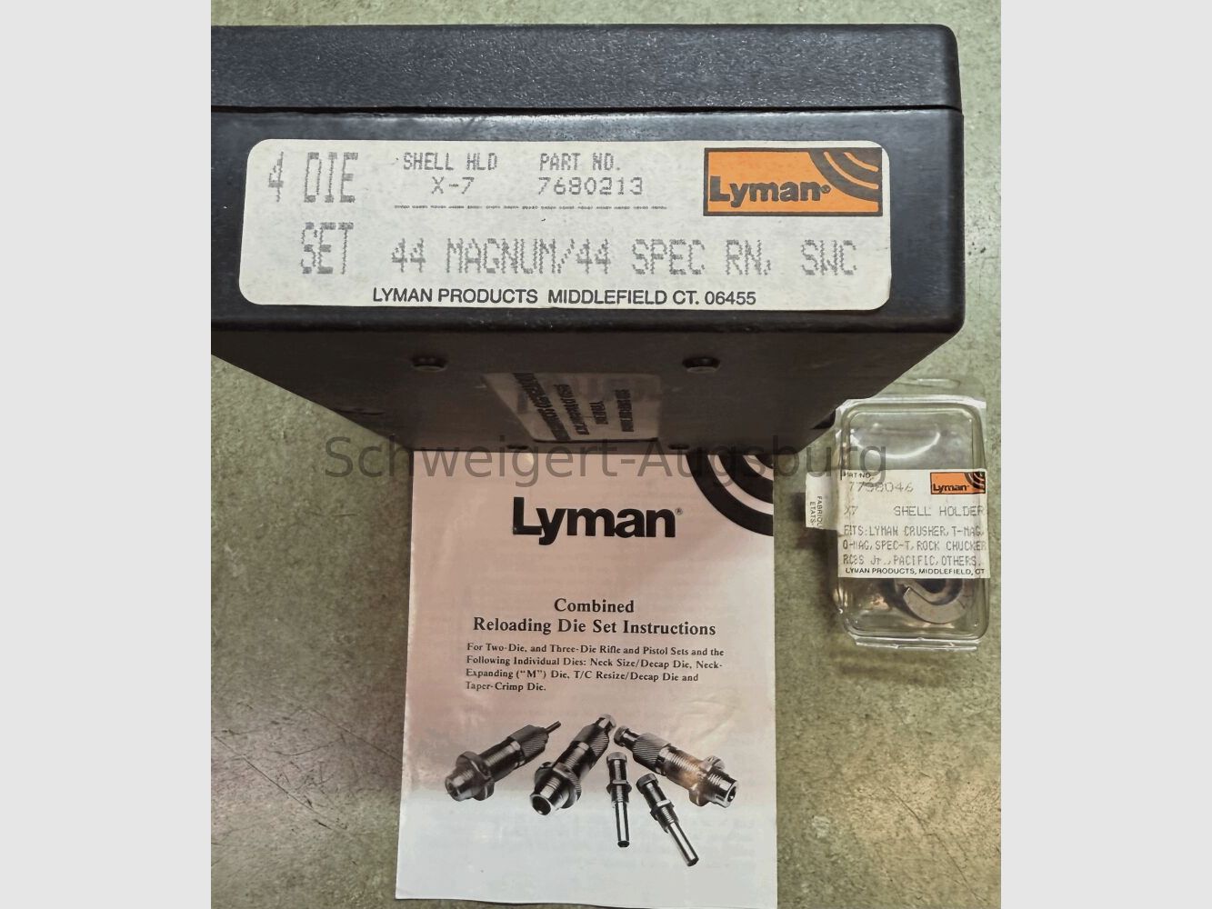 Zestaw matryc LYMAN 4 .44 Mag / .44 Spec RN SWC w tym uchwyt na łuski X-7