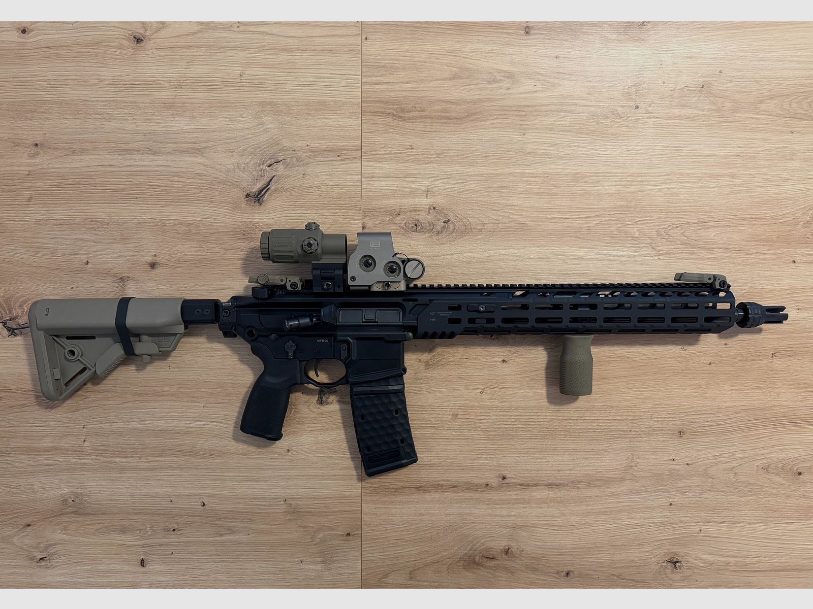 Sig Sauer MCX Virtus with accessories