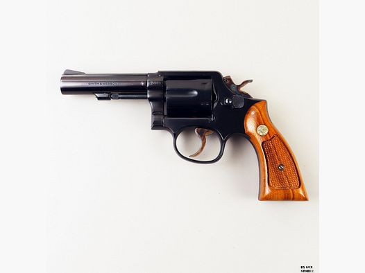 Revolver Smith & Wesson mod. 13-1 cal. 357 Mag. serial no. 2D18646