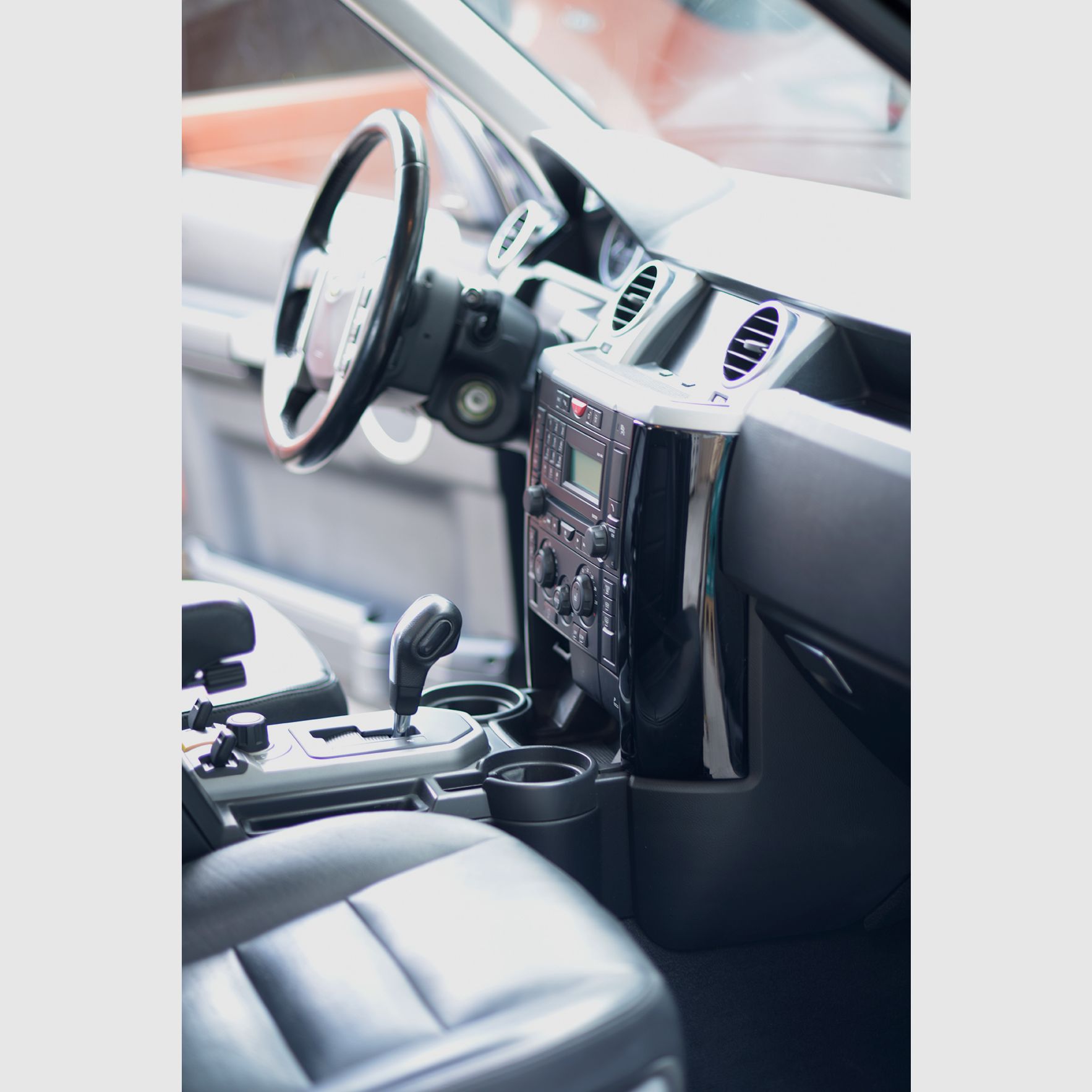 LAND ROVER Discovery 3 2,7l V6D, image 3 sur 12