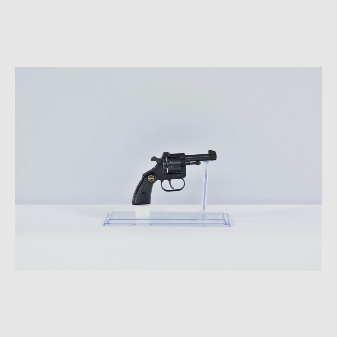 Röhm RG10​ .22lr Revolver, Bild 2 von 3