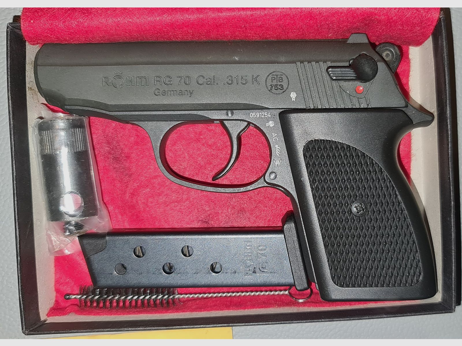 RÖHM RG 70 cal. 315 K / PTB 753 / SAMMLER SCHRECKSCHUSS GAS PISTOLE SILVESTER SELBSTVERTEIDIGUNG 